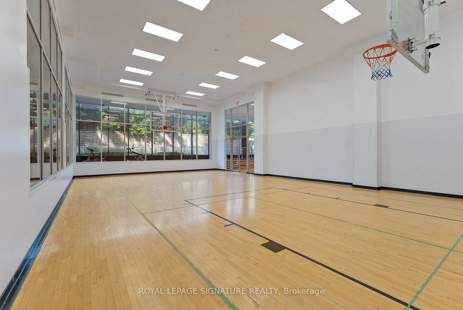 90 Park Lawn Road, #2005