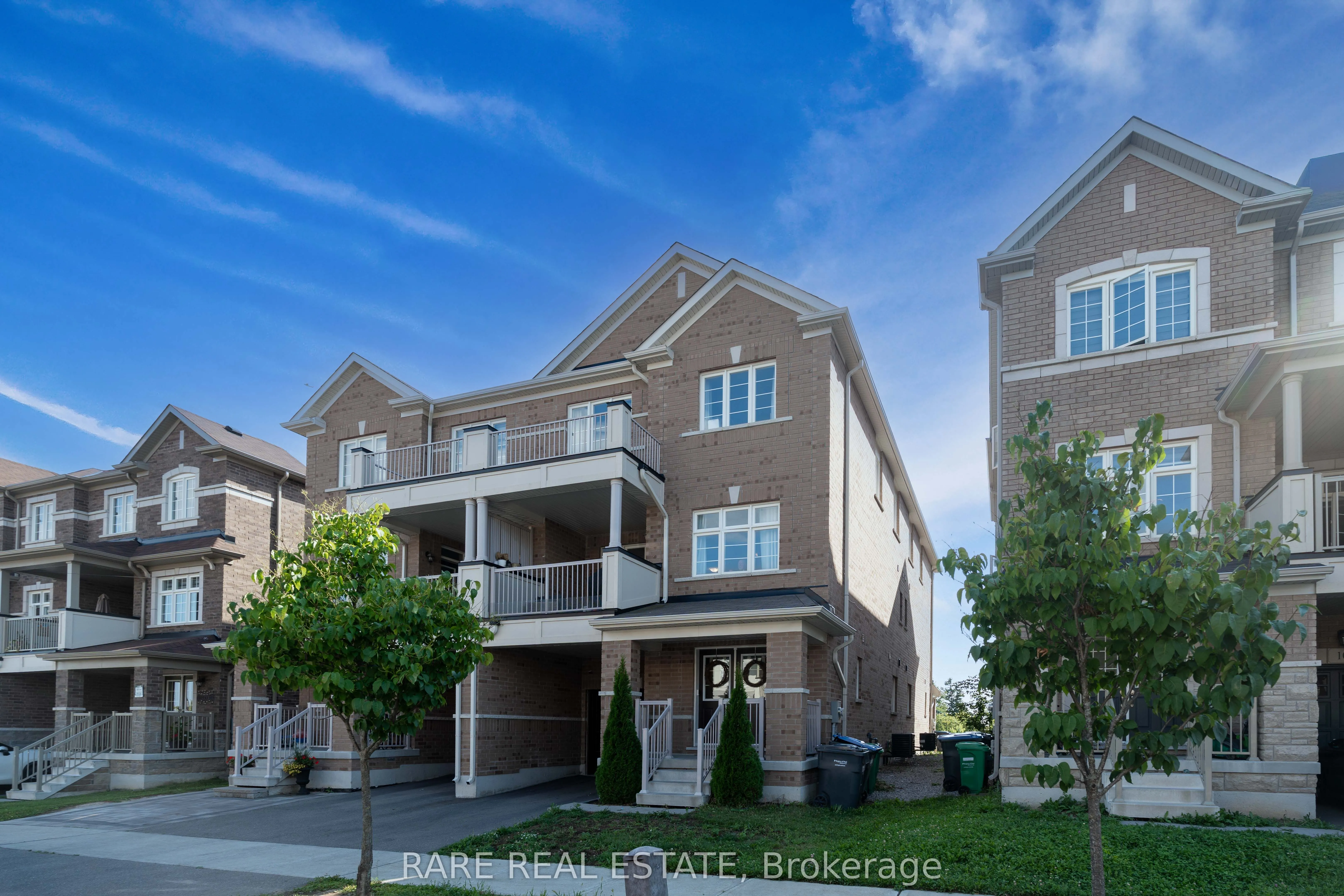 8 Lowes Hill Circle