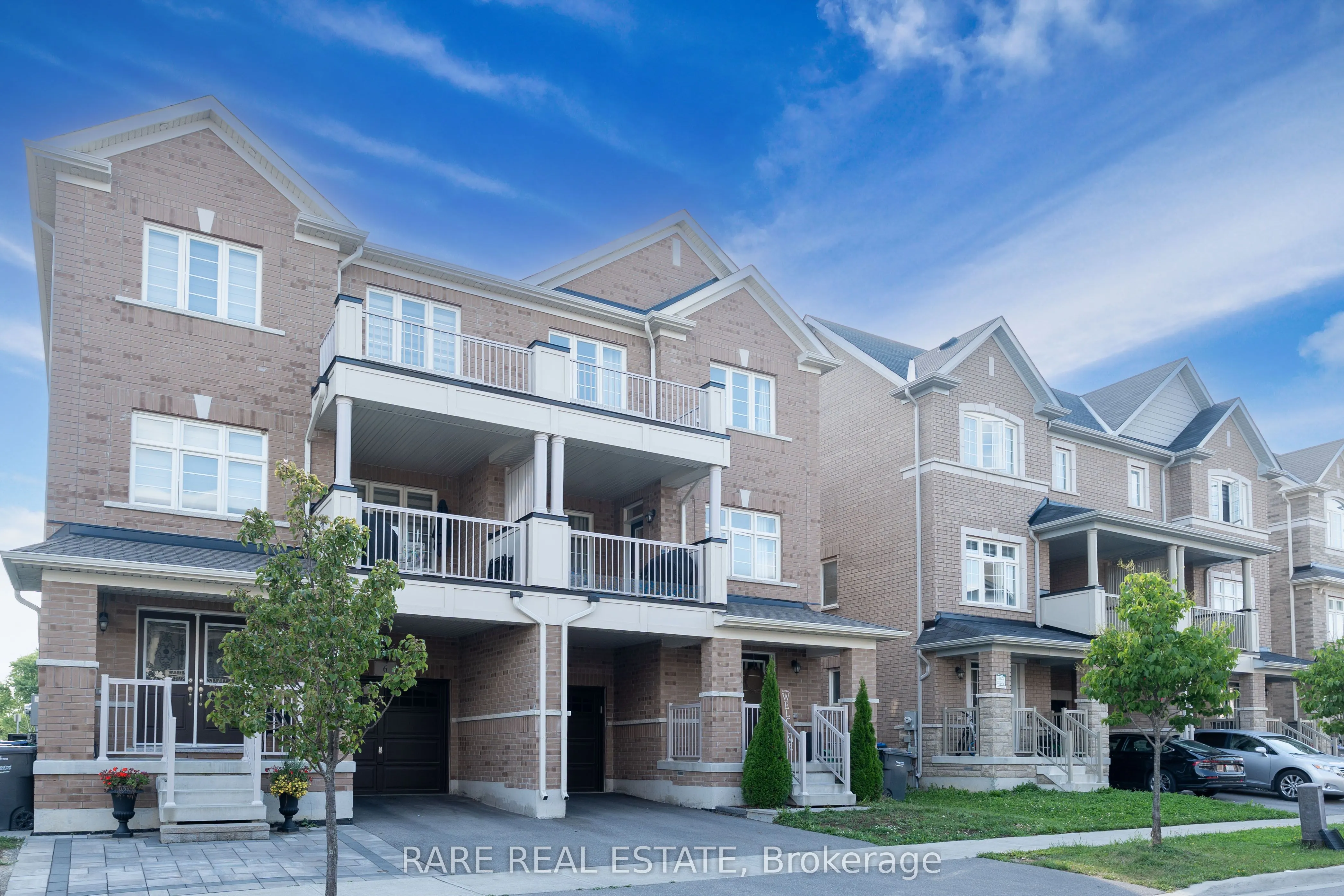 8 Lowes Hill Circle