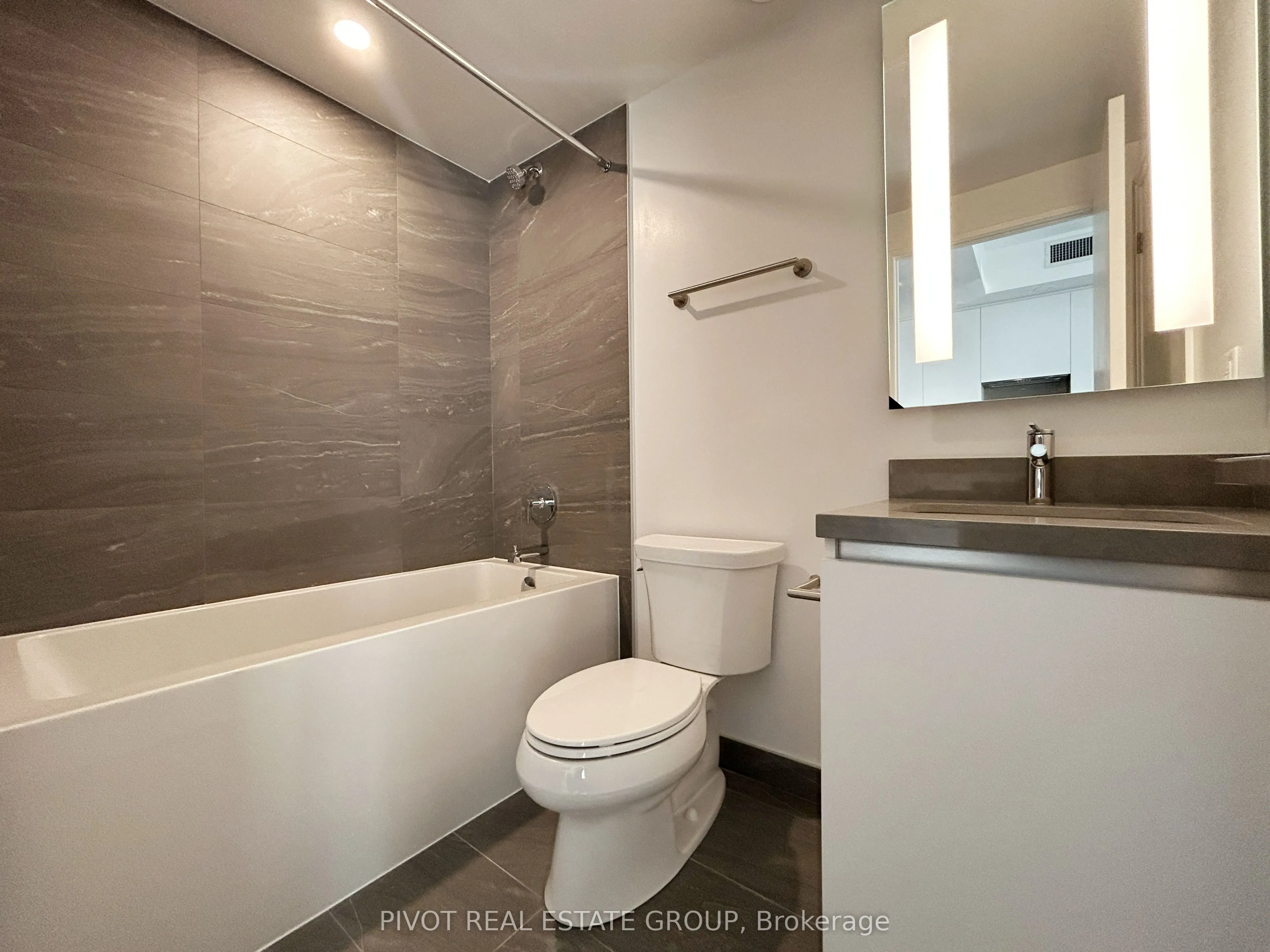 4015 The Exchange, #2208
