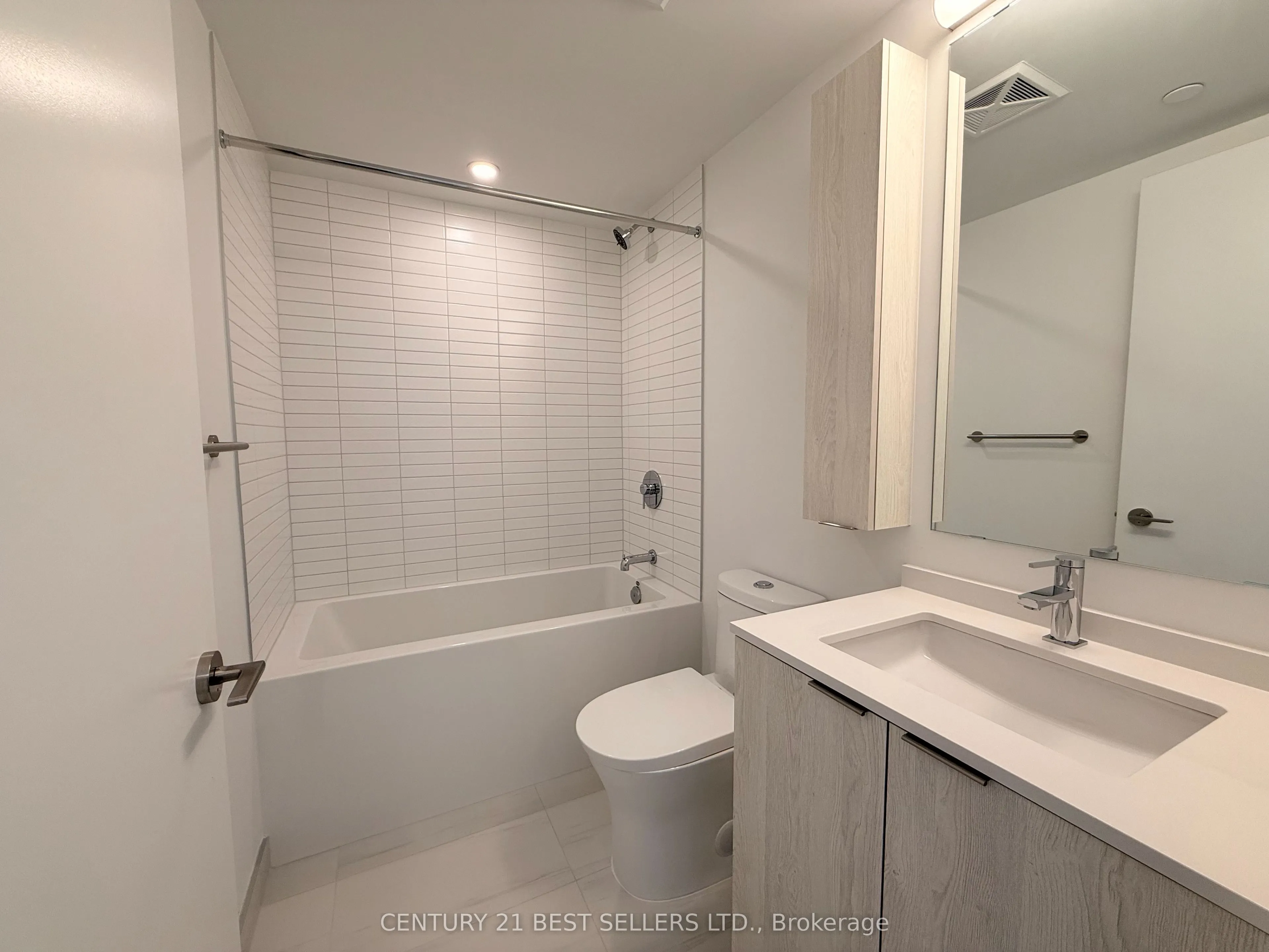 3009 Novar Road, #1111