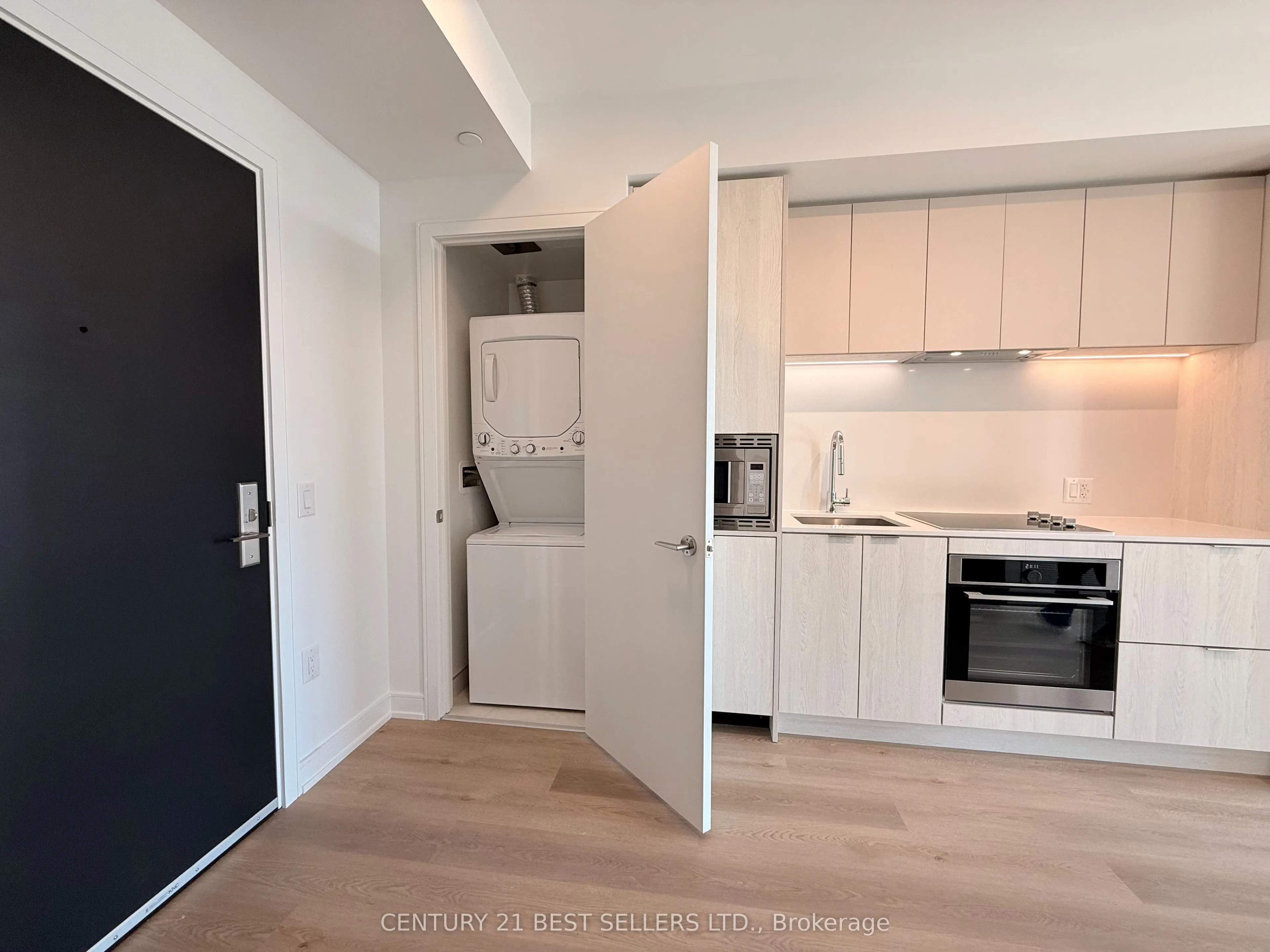 3009 Novar Road, #1111