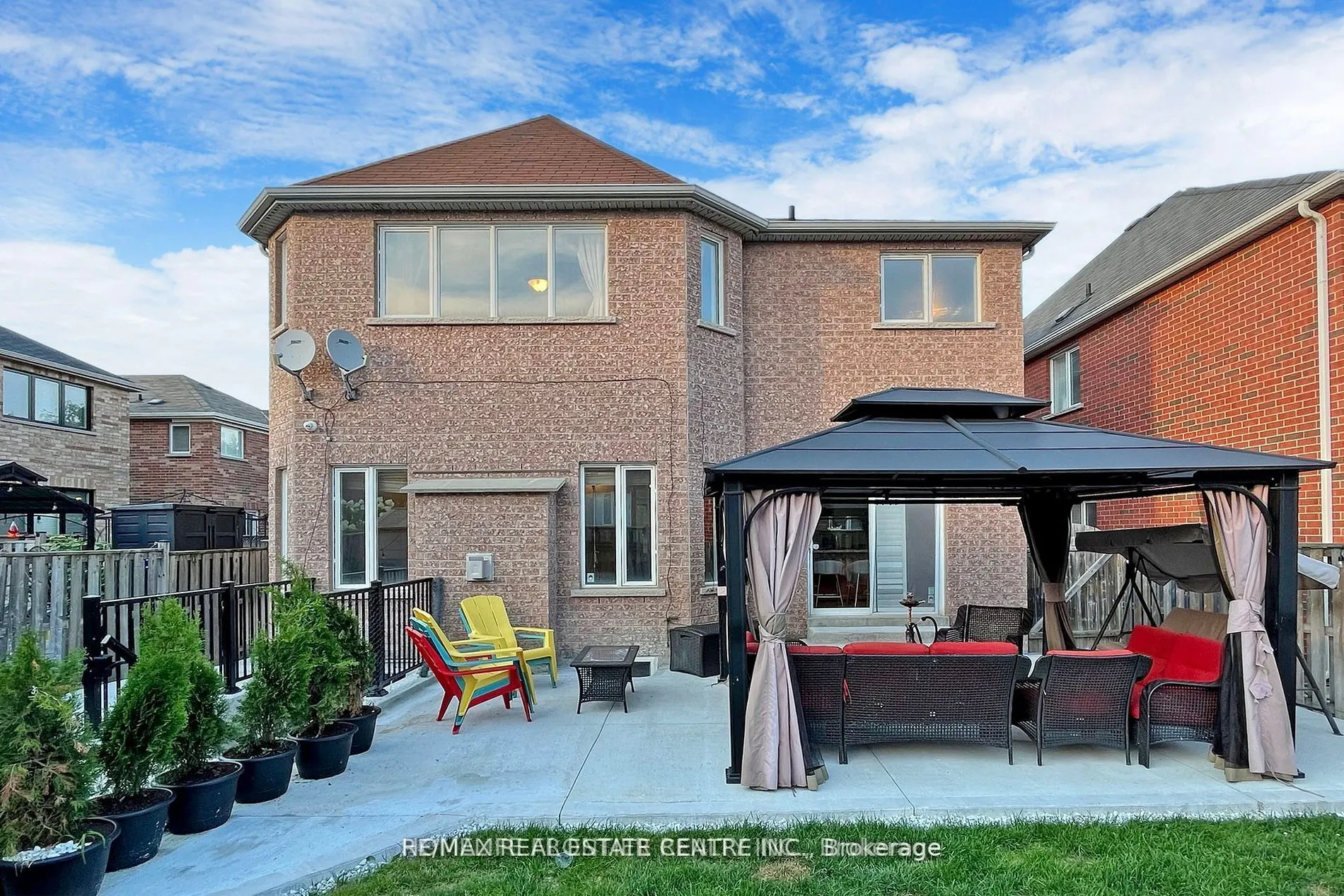 5186 Doubletree Drive, #(MAIN FLOOR)