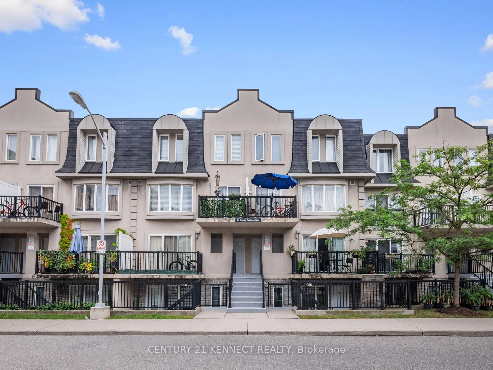 65 George Appleton Way, #2075