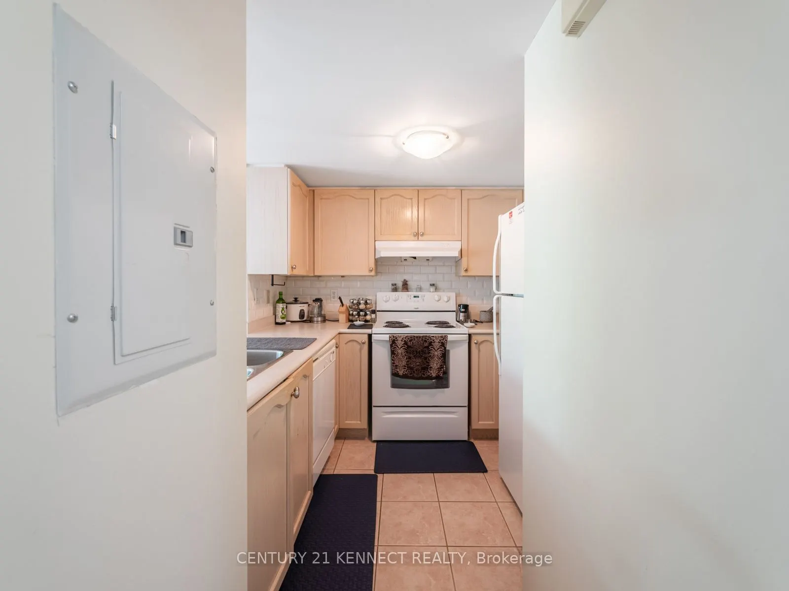 65 George Appleton Way, #2075