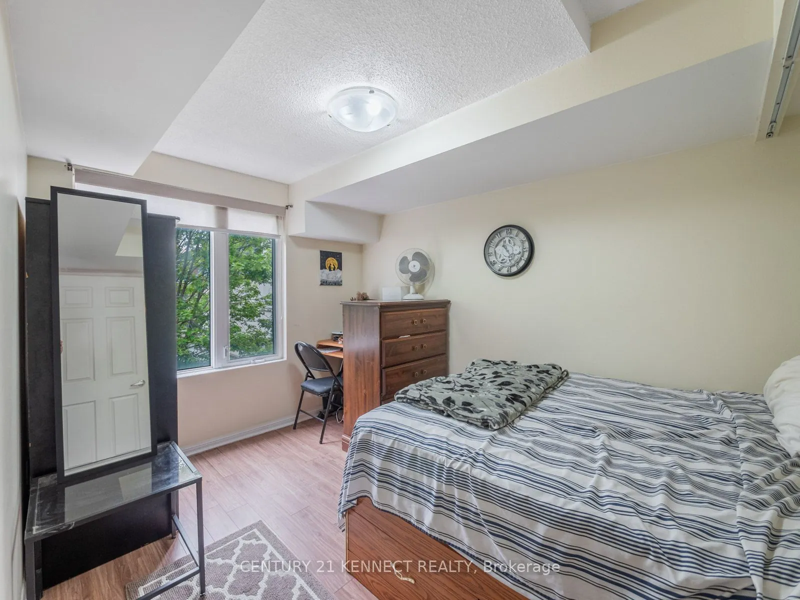 65 George Appleton Way, #2075