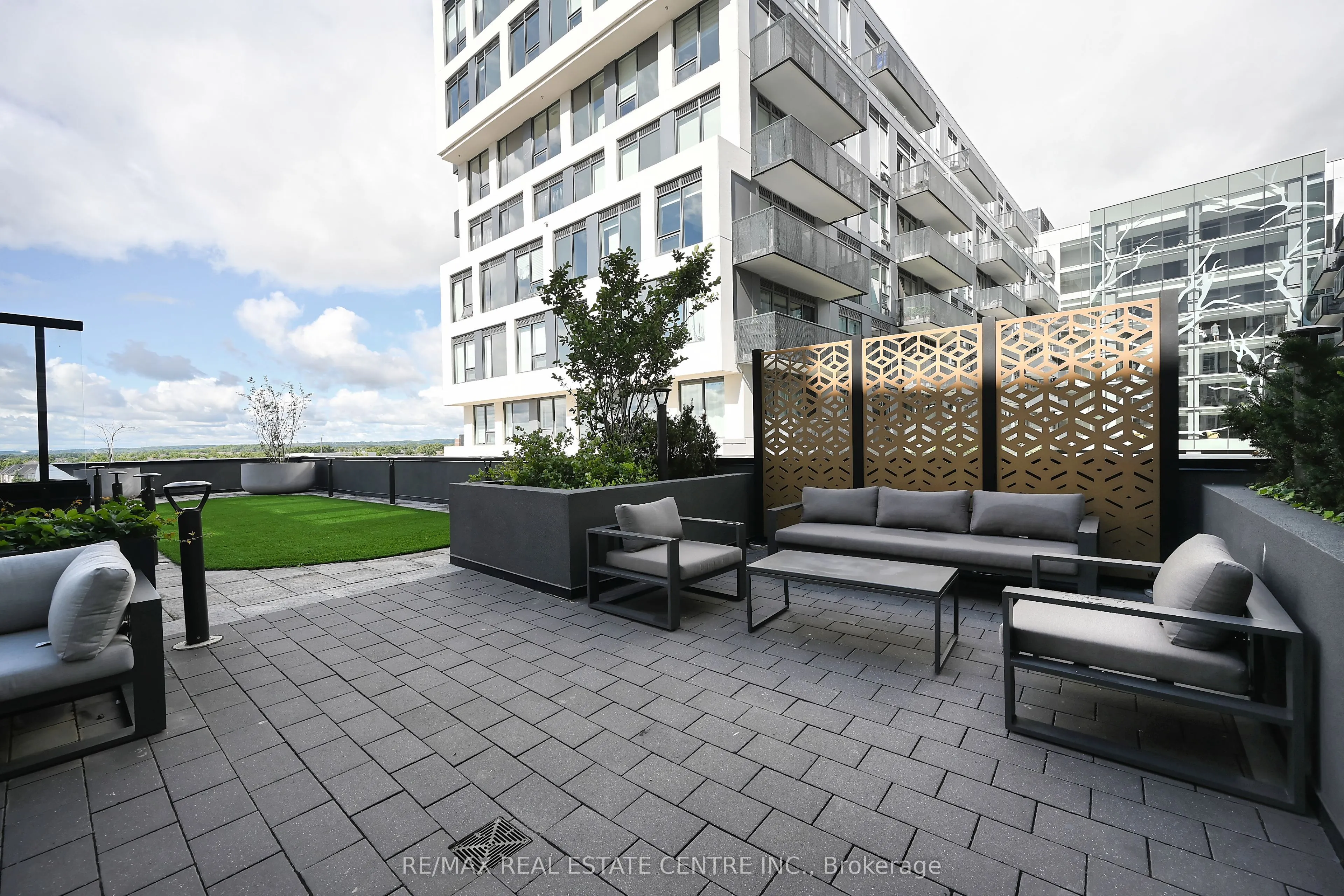 3005 Pine Glen Road S, #715