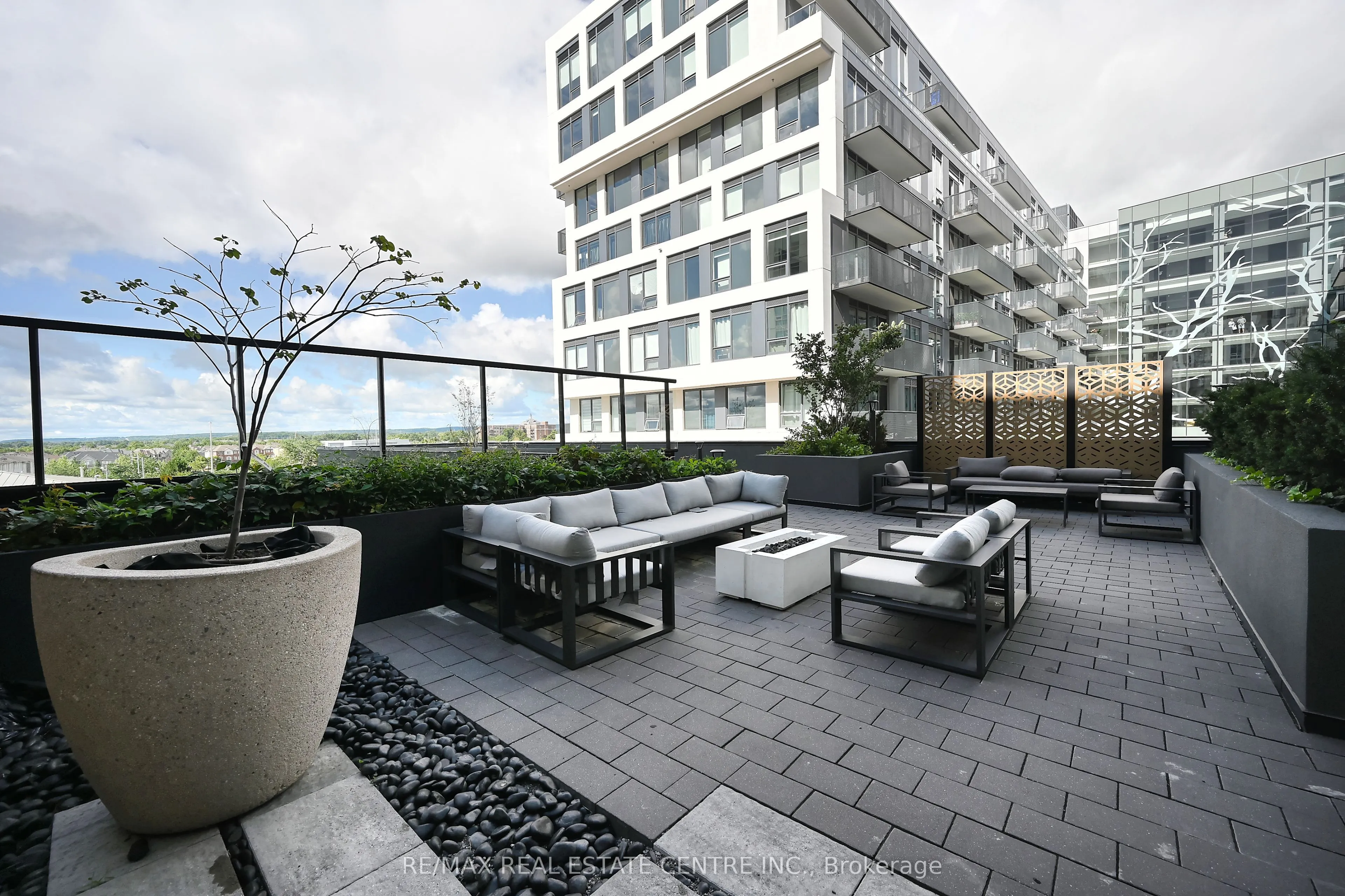 3005 Pine Glen Road S, #715