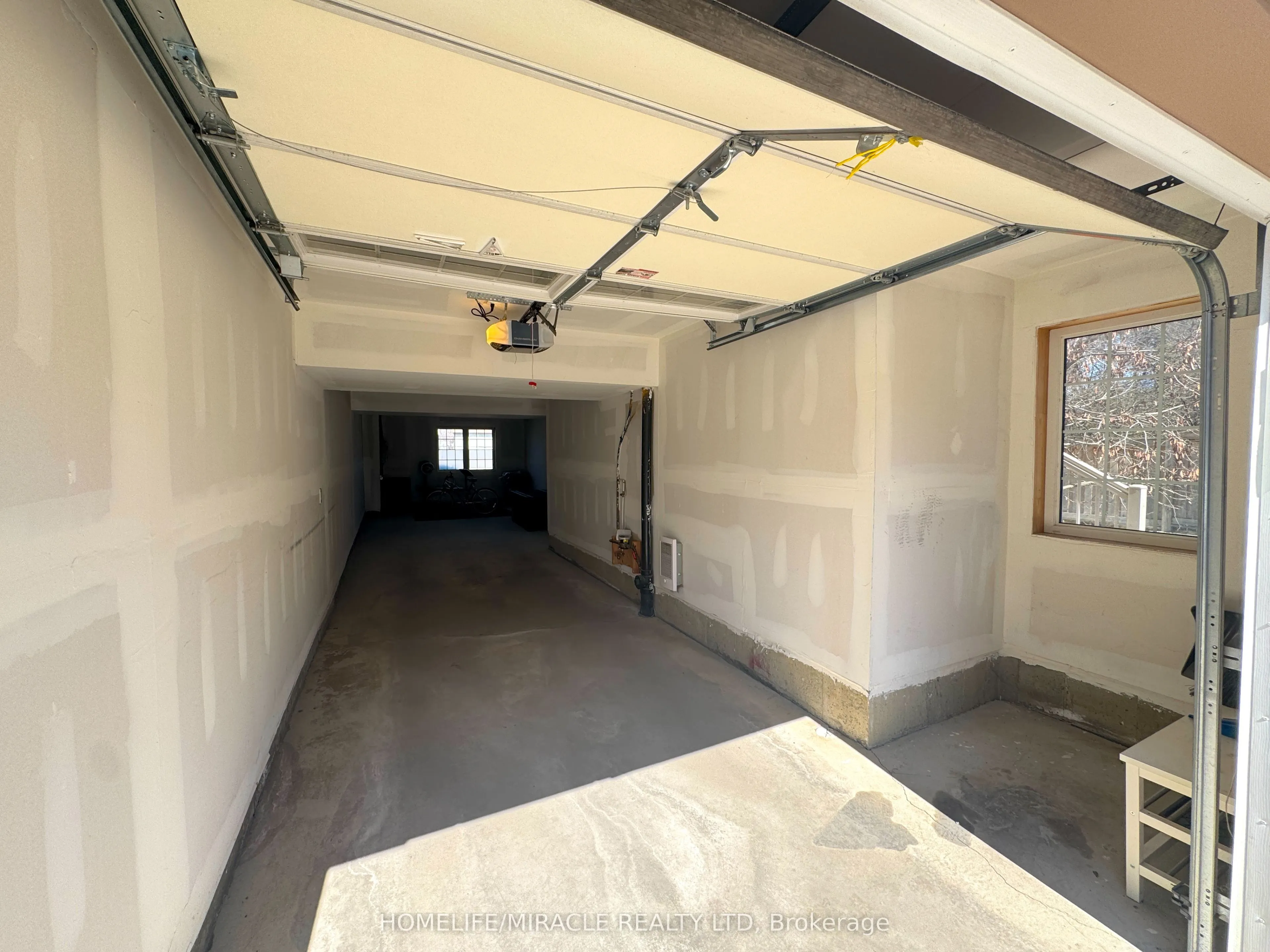 180 Howden Boulevard, #48