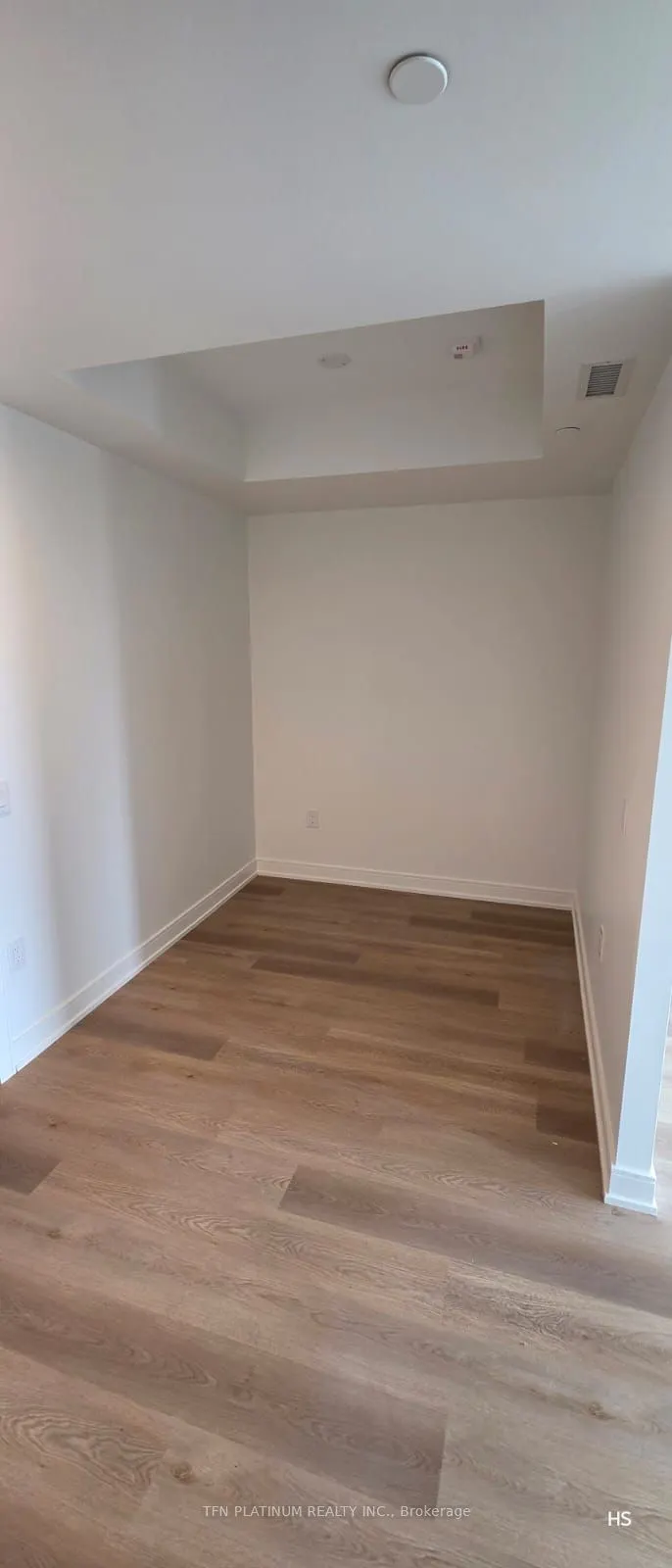 89 Dundas Street W, #1021