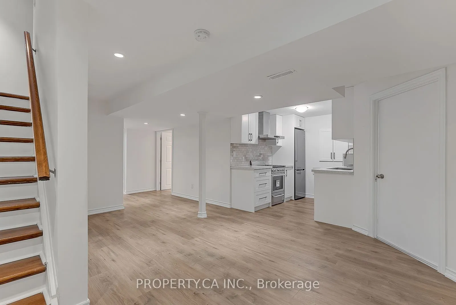 3788 Forest Bluff Crescent, #Lower