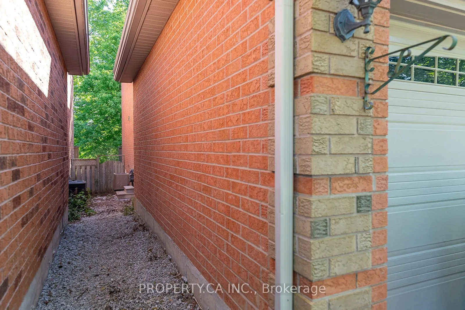 3788 Forest Bluff Crescent, #Lower