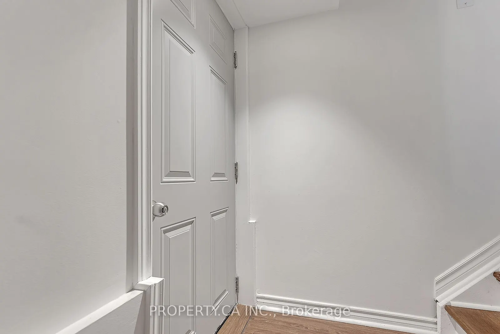 3788 Forest Bluff Crescent, #Lower