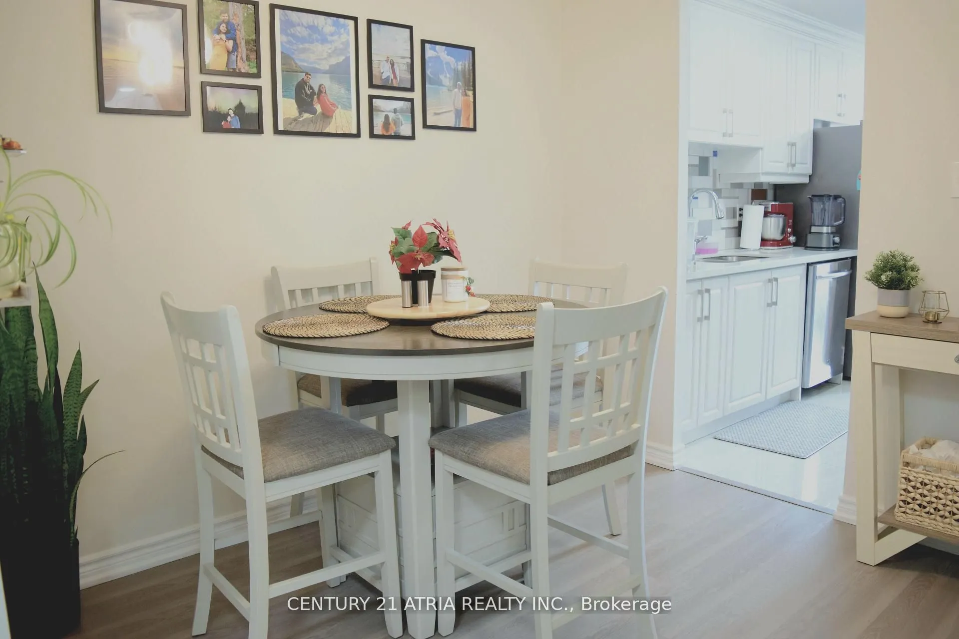 17 Knightsbridge Road, #506