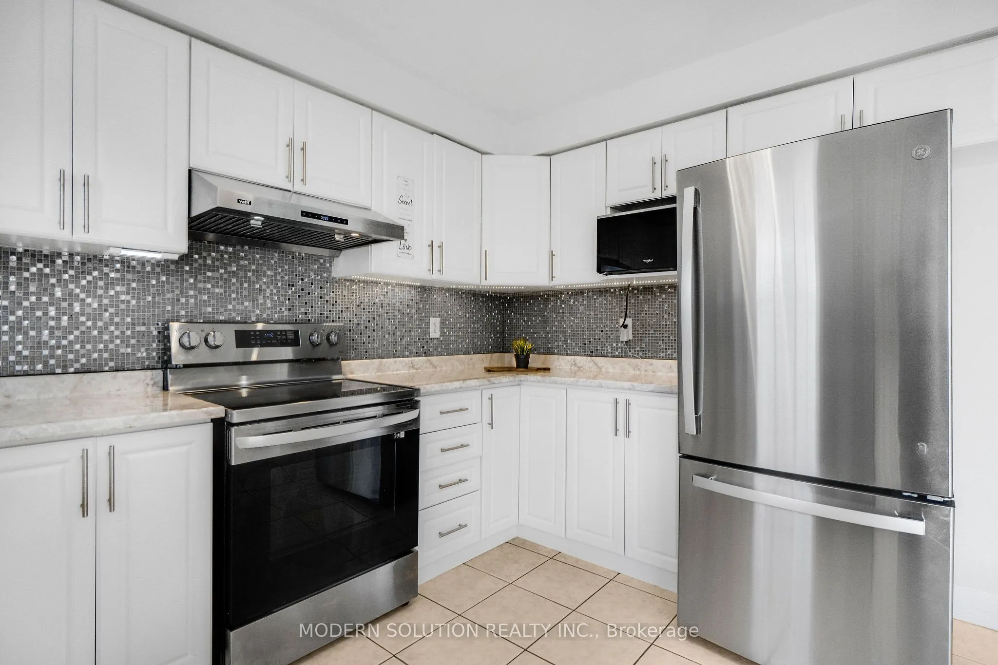 67 Roundstone Drive