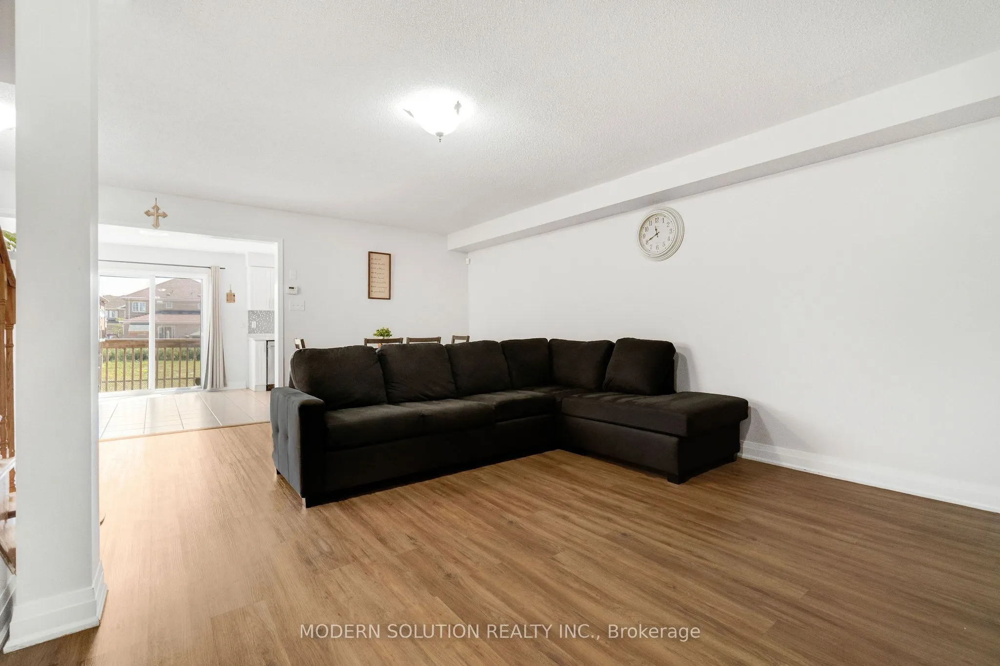 67 Roundstone Drive