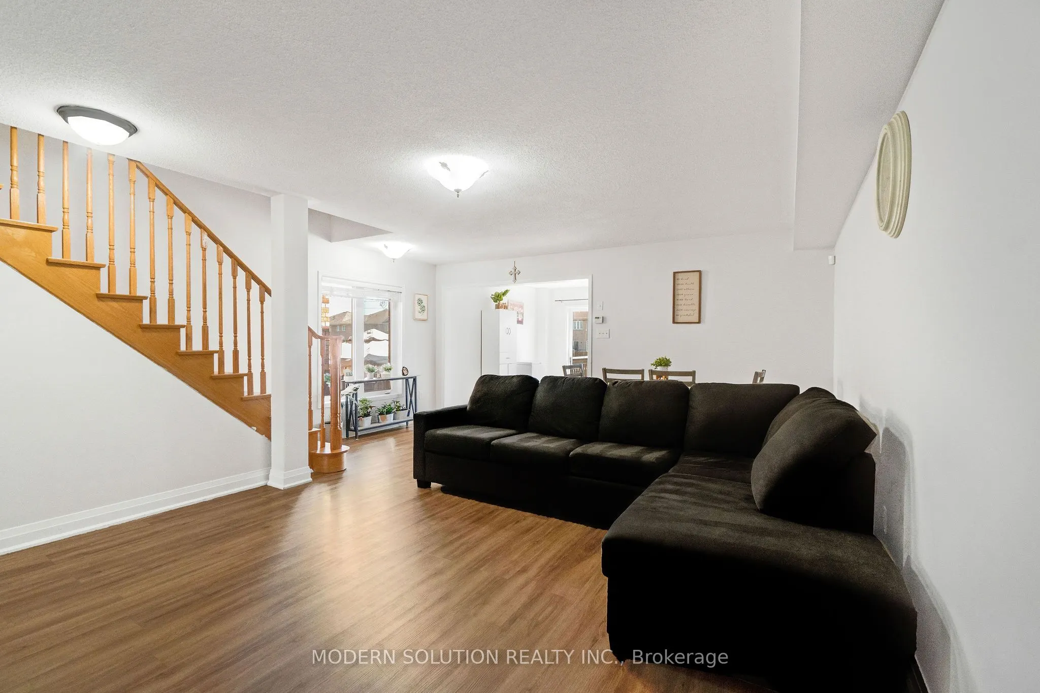 67 Roundstone Drive