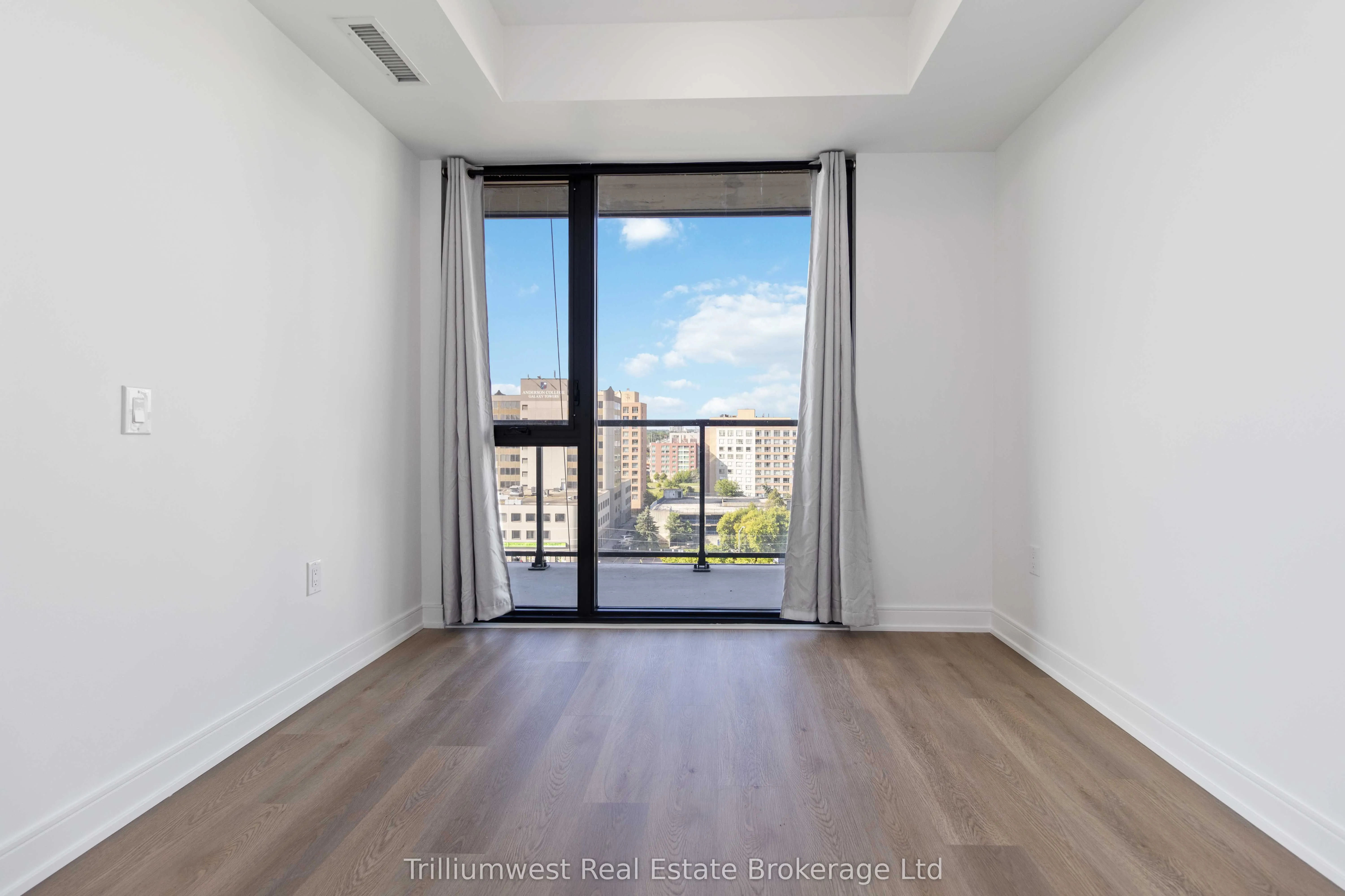 3009 Novar Road, #915
