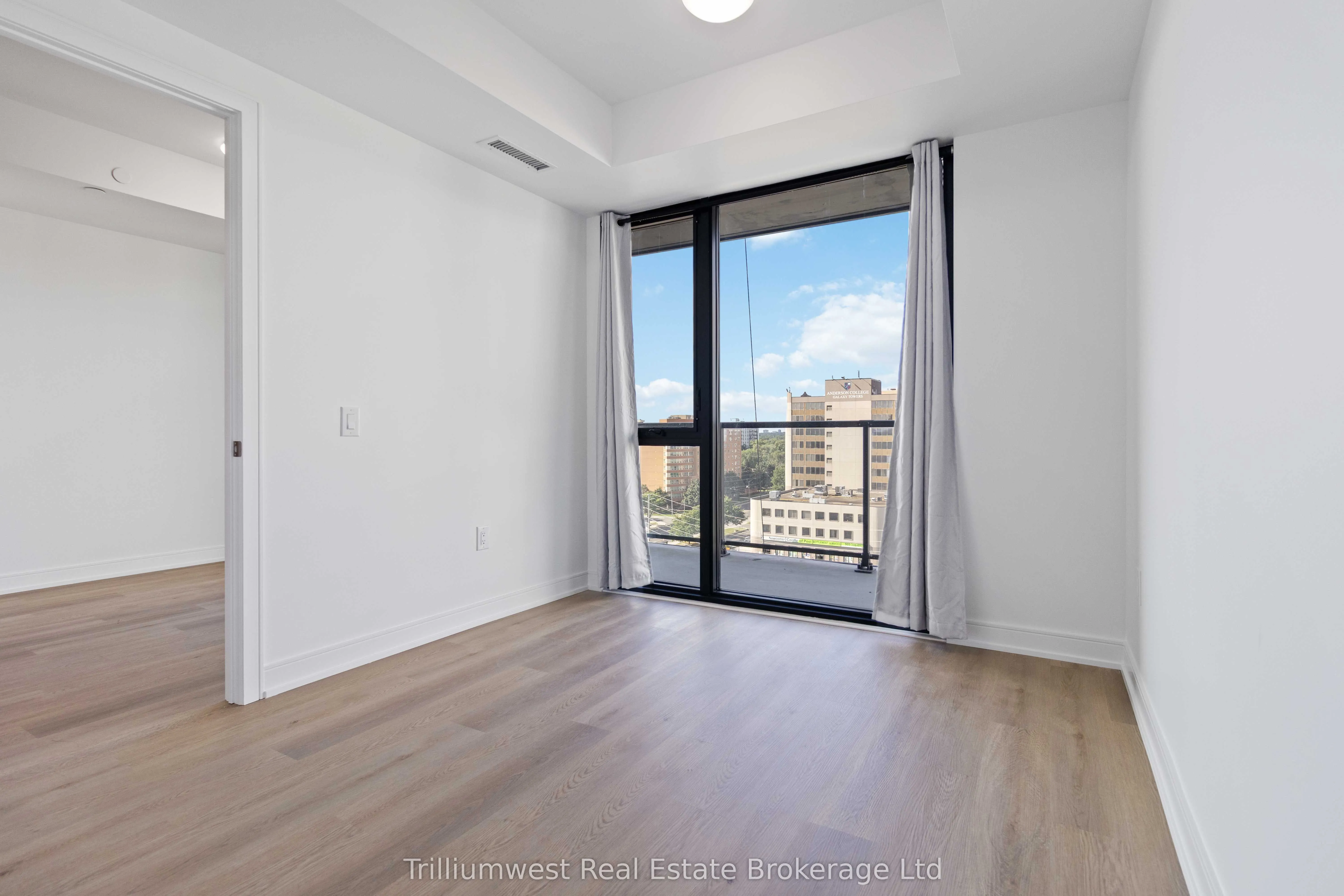 3009 Novar Road, #915