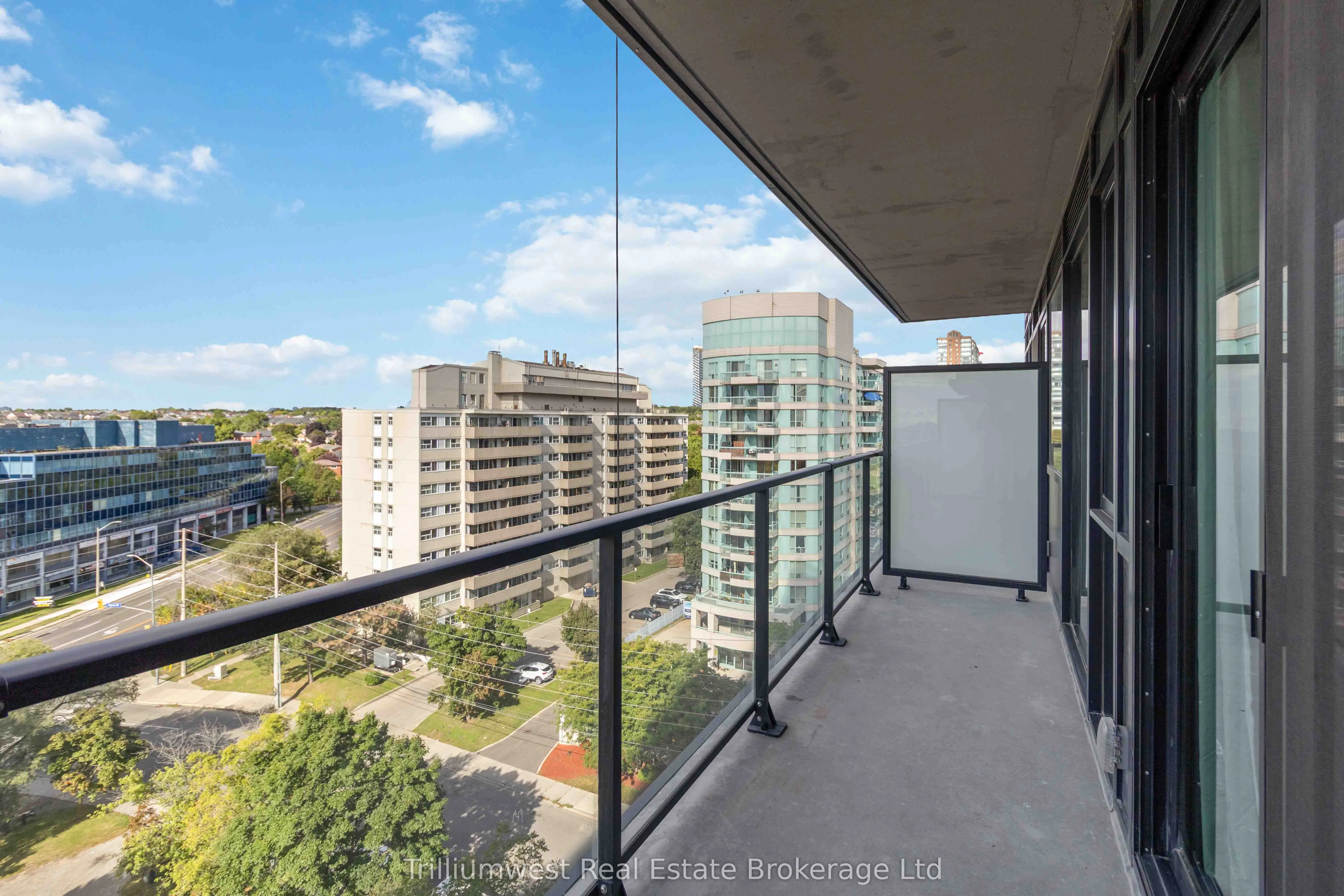 3009 Novar Road, #915