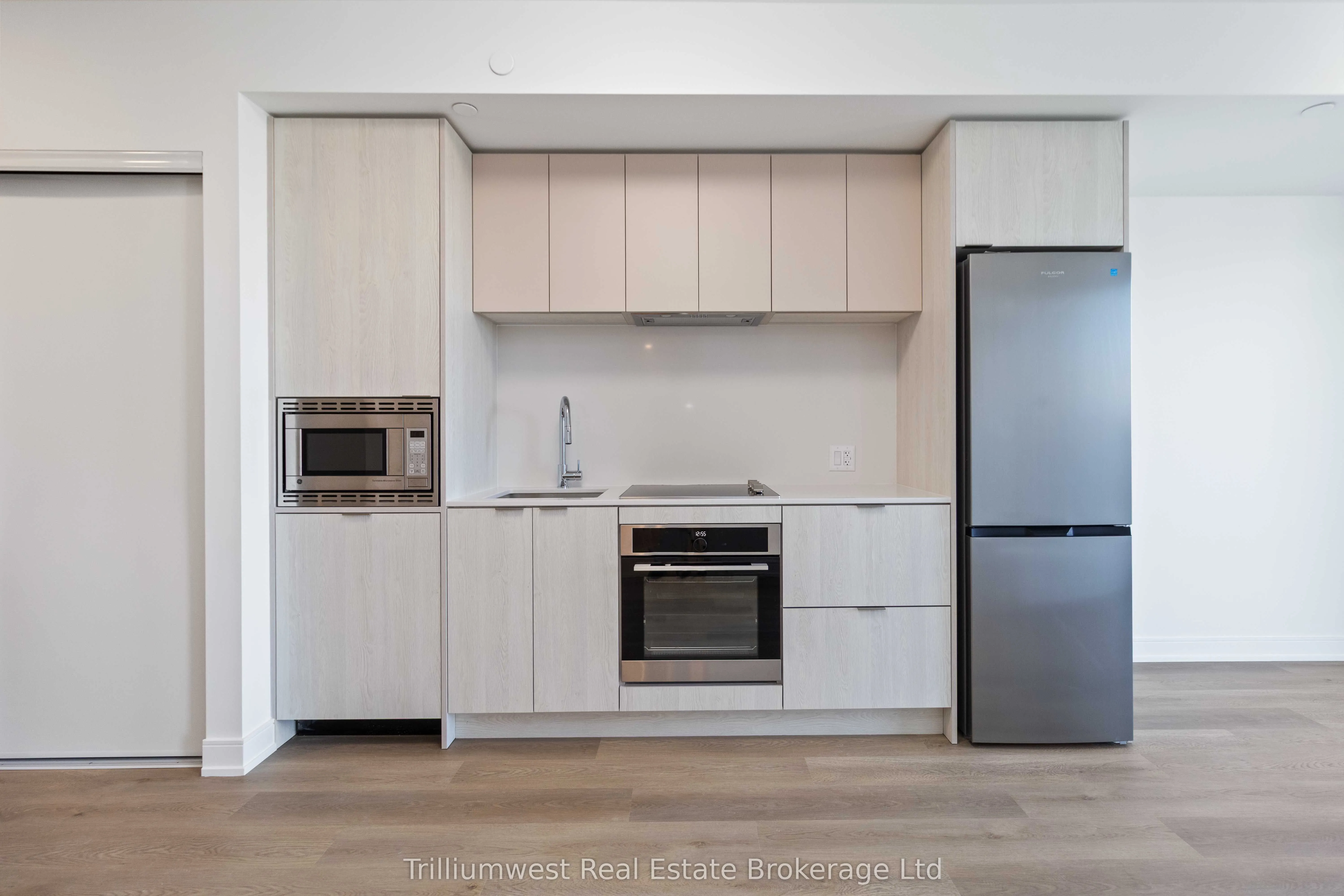 3009 Novar Road, #915