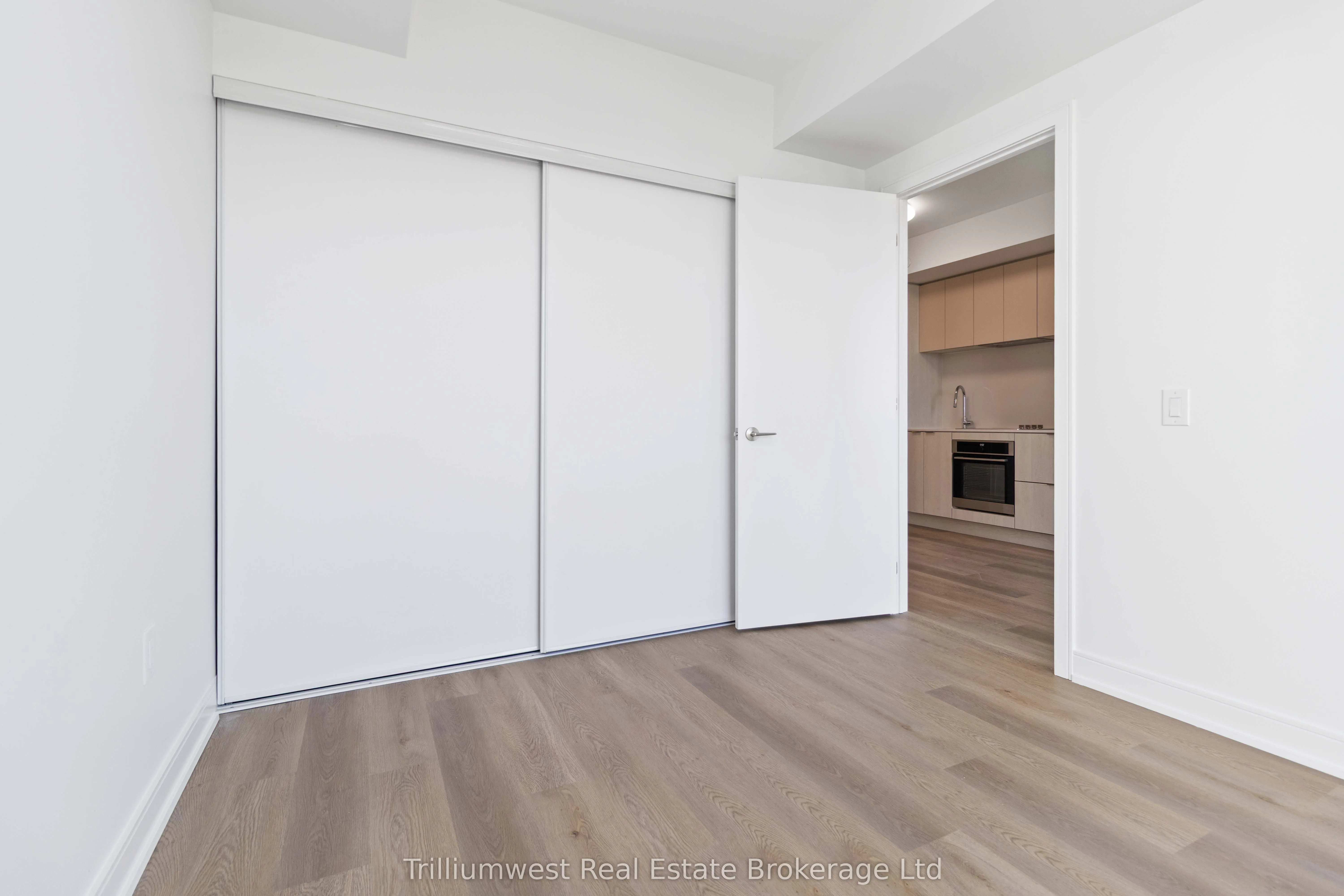 3009 Novar Road, #915