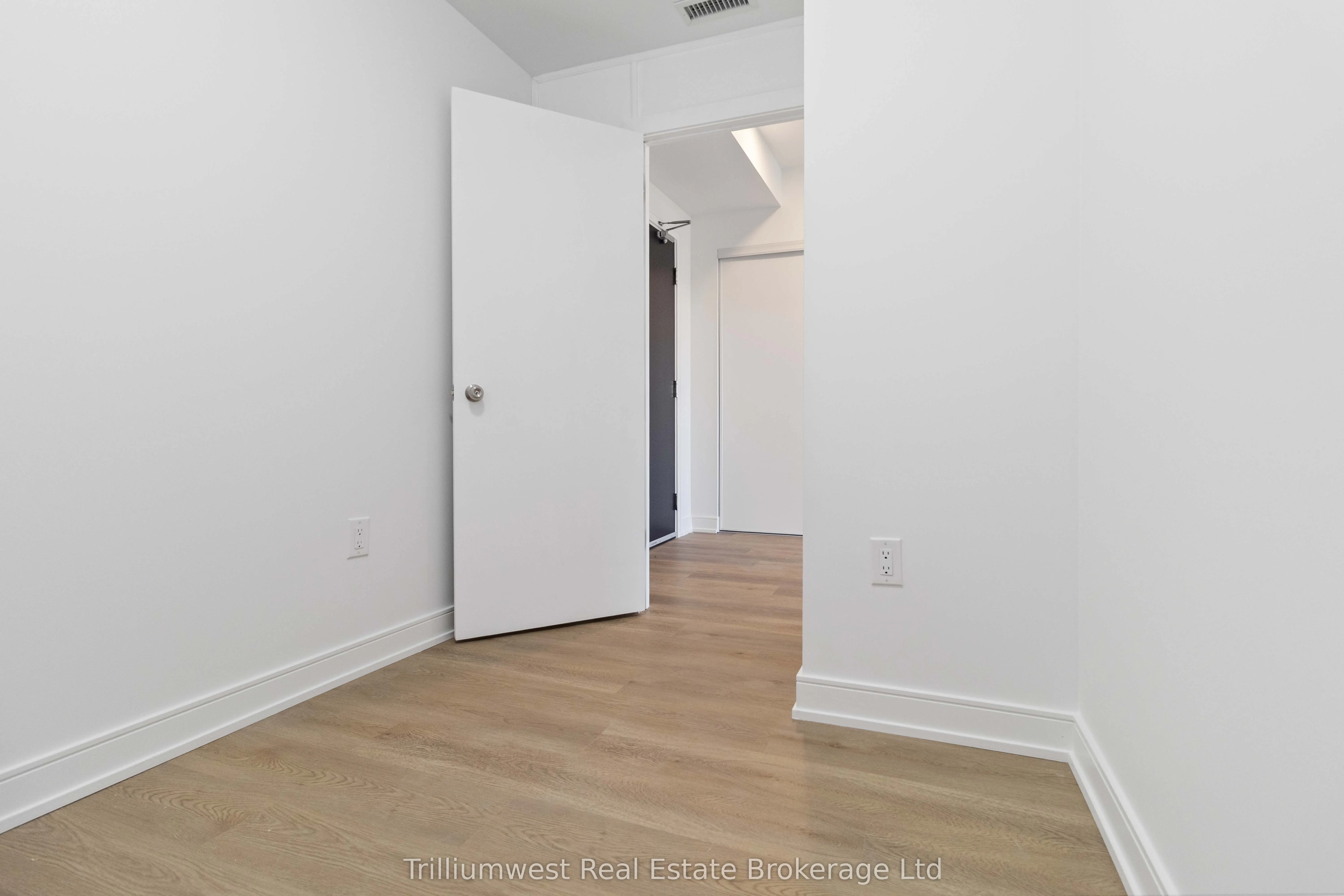 3009 Novar Road, #915