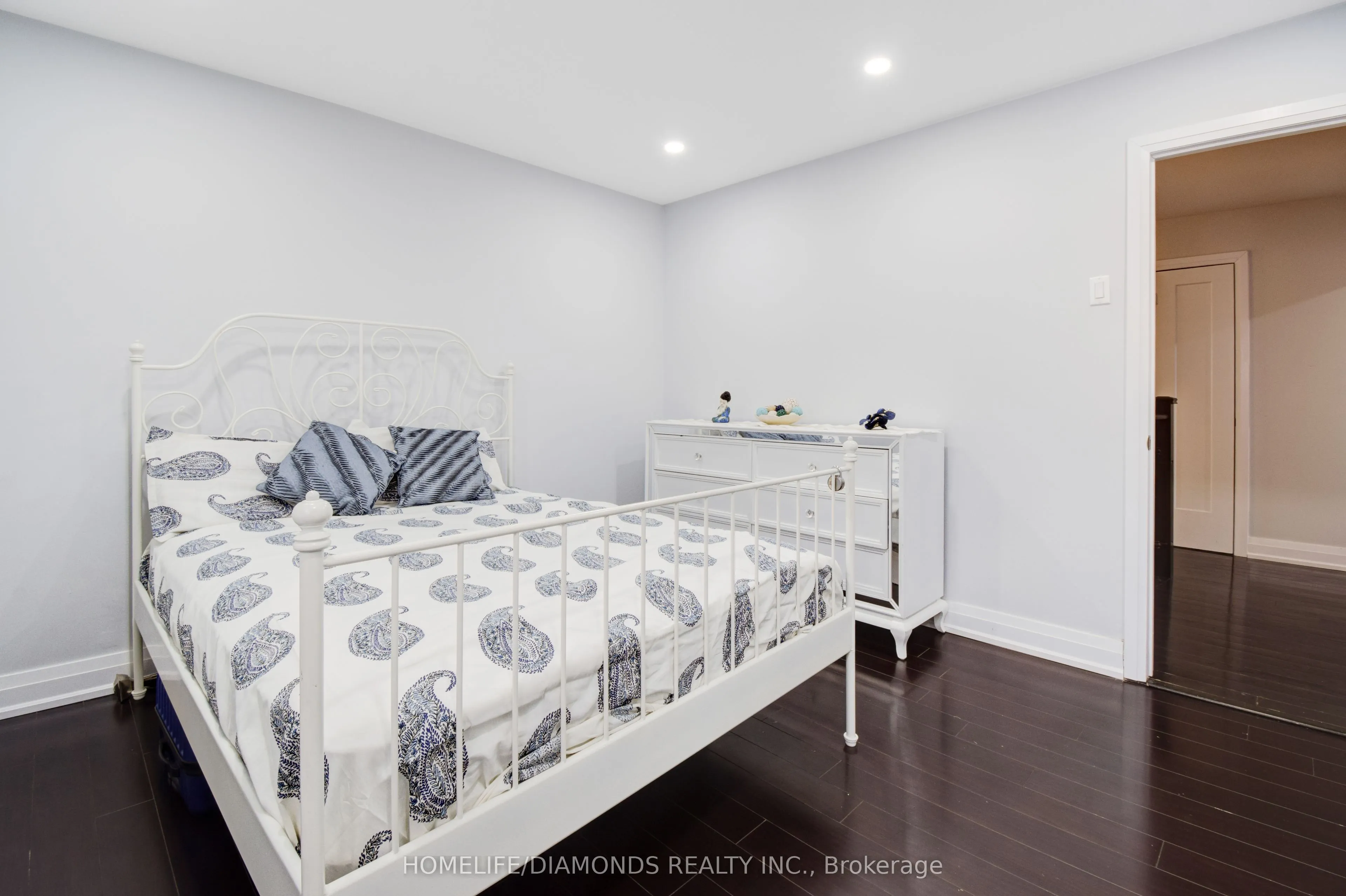 1549 Willow Way