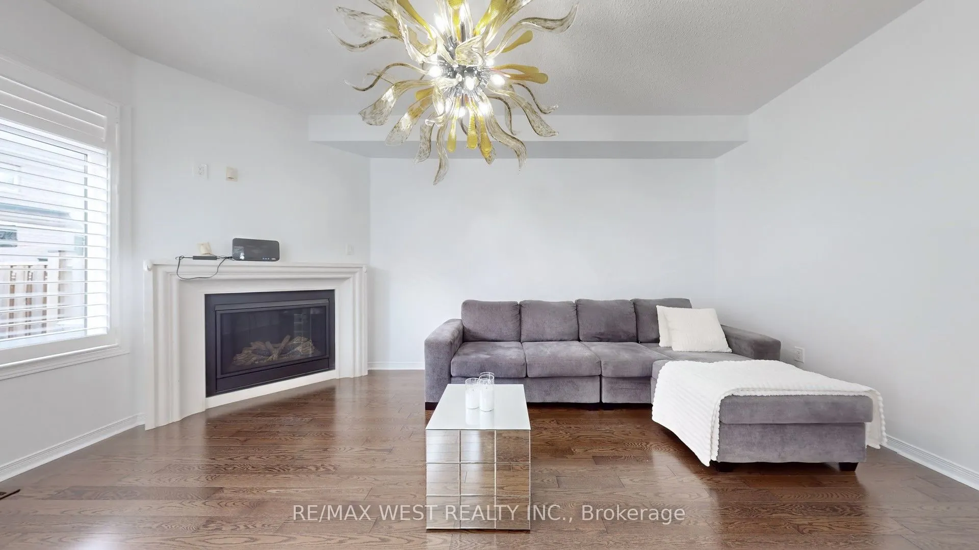 28 Yellowknife Road