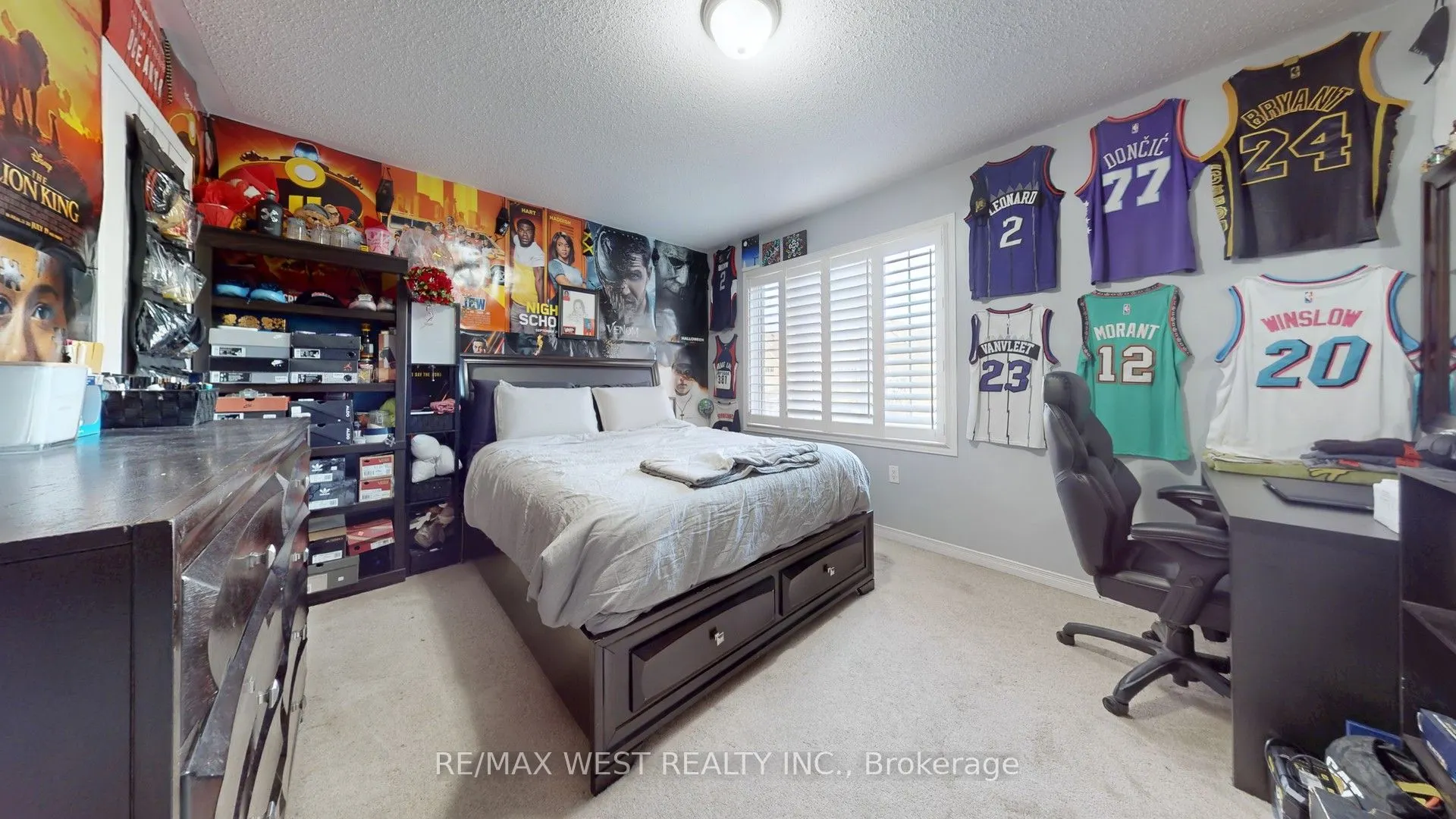28 Yellowknife Road