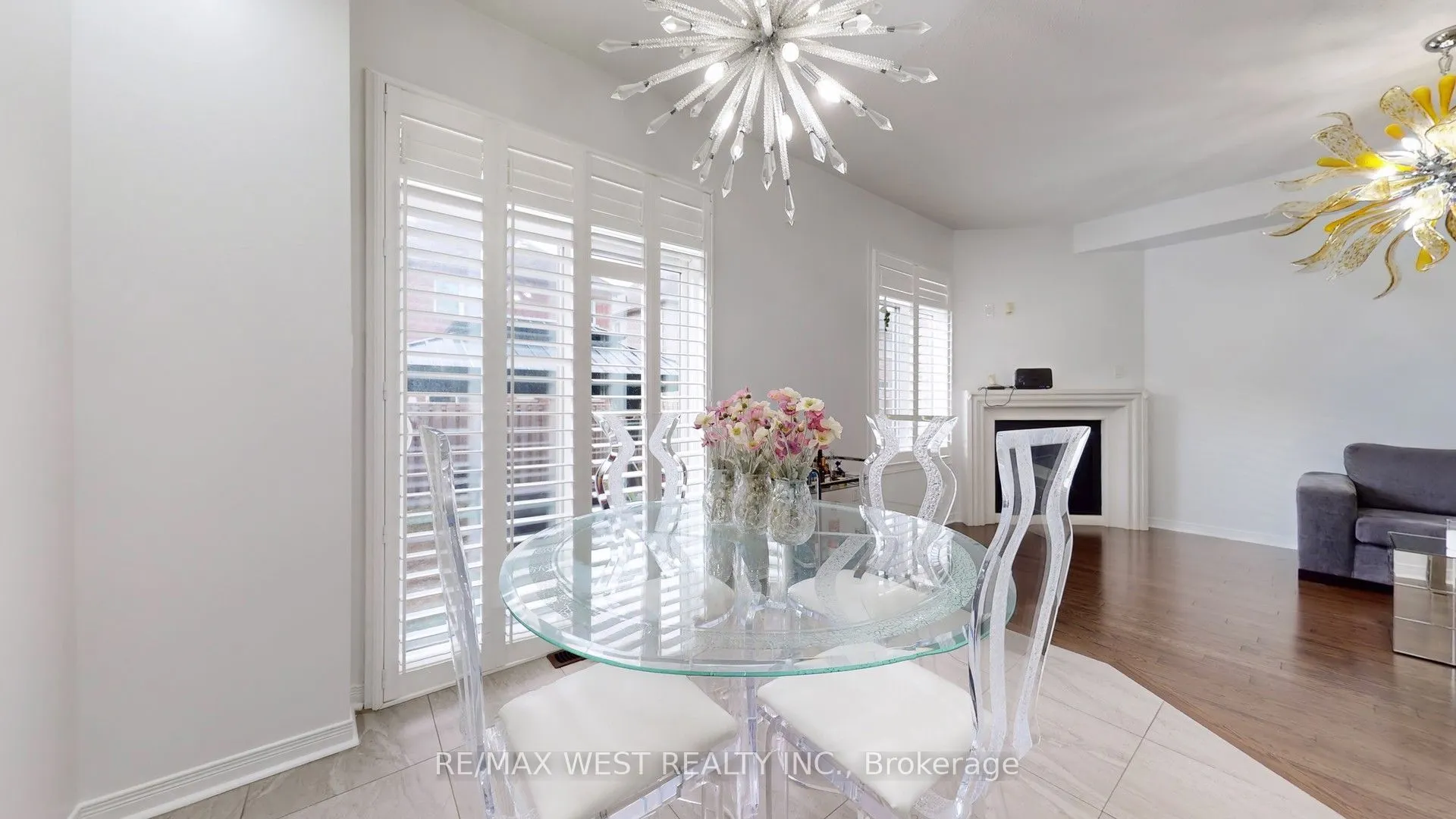 28 Yellowknife Road