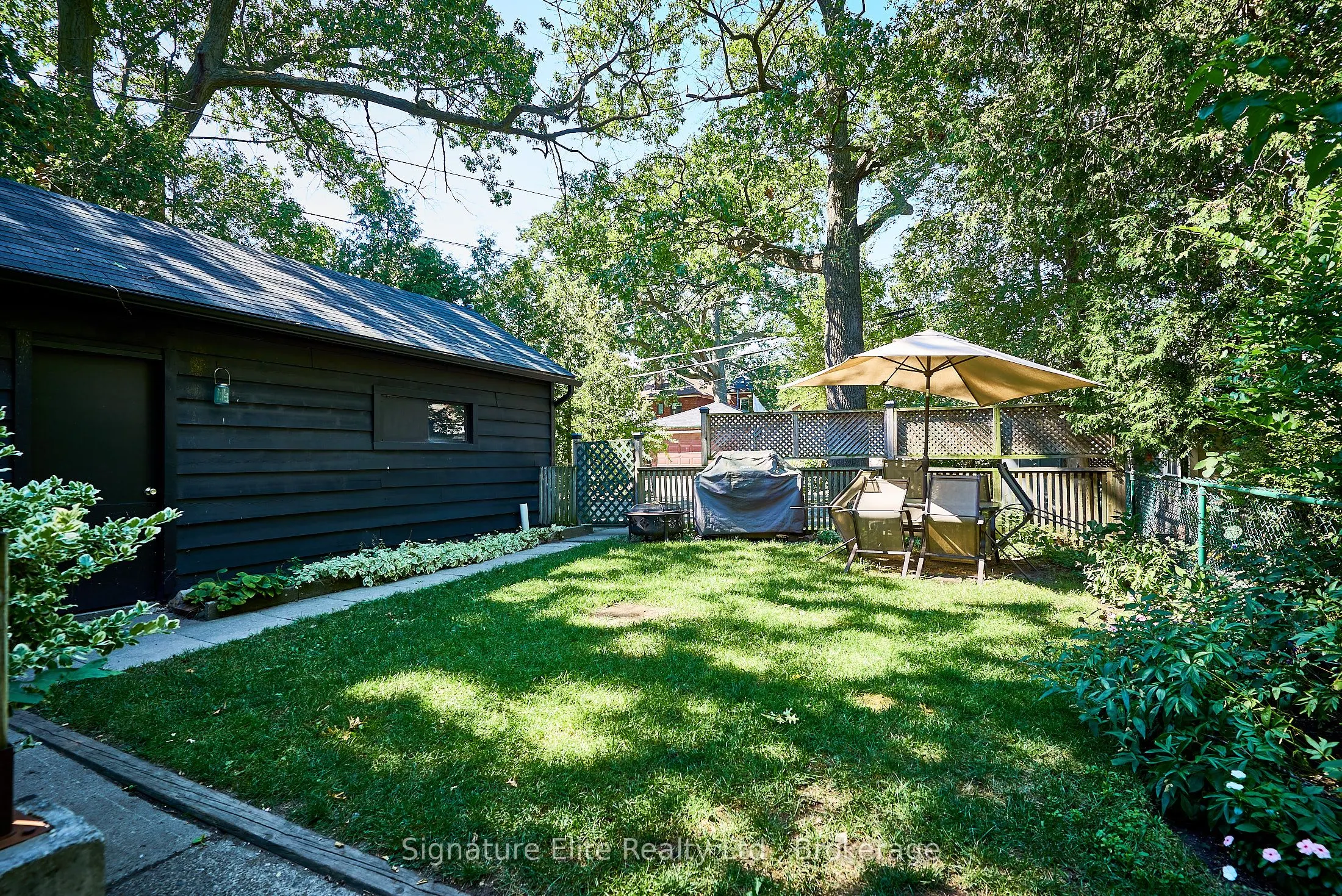 572 Runnymede Road, #2