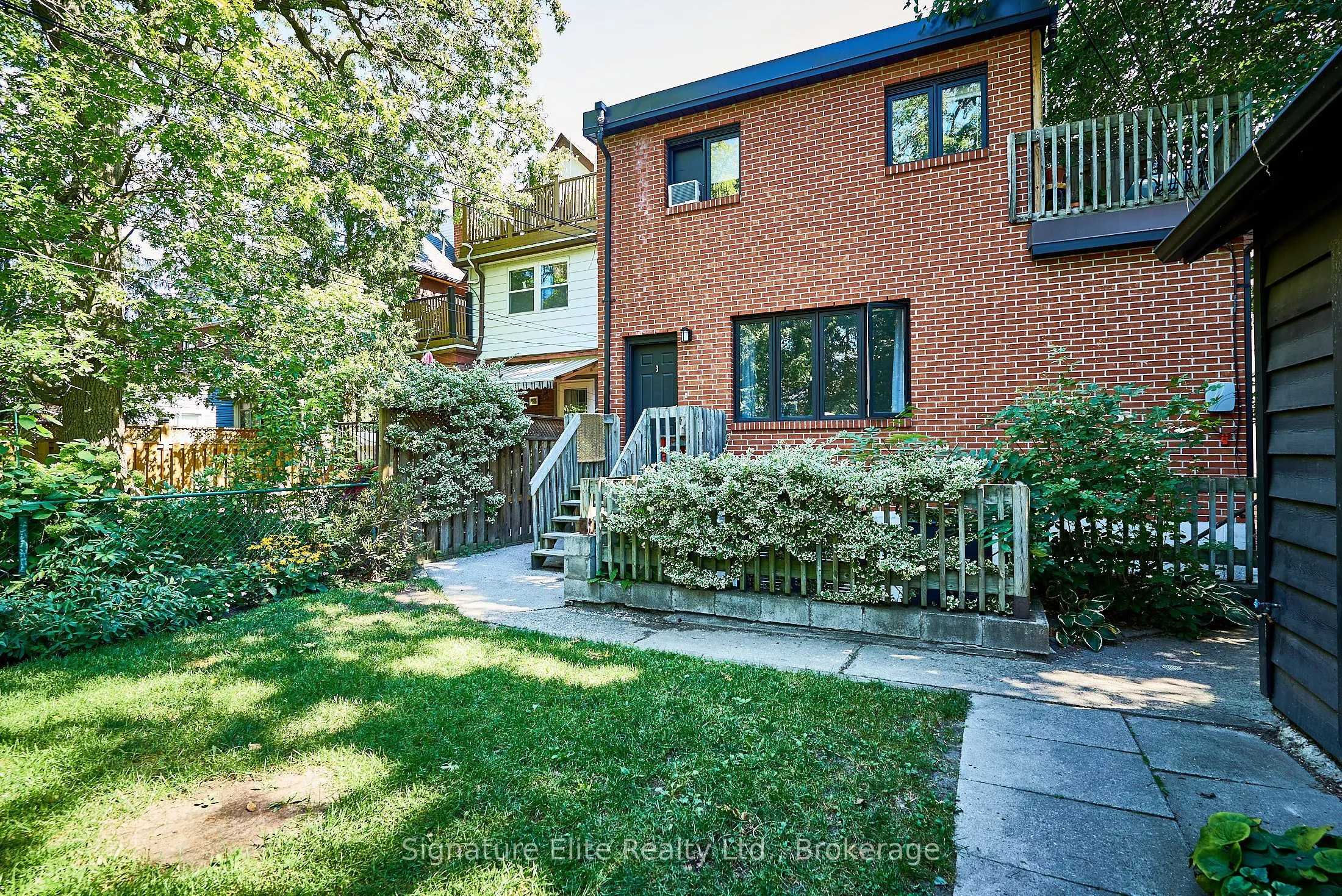 572 Runnymede Road, #2
