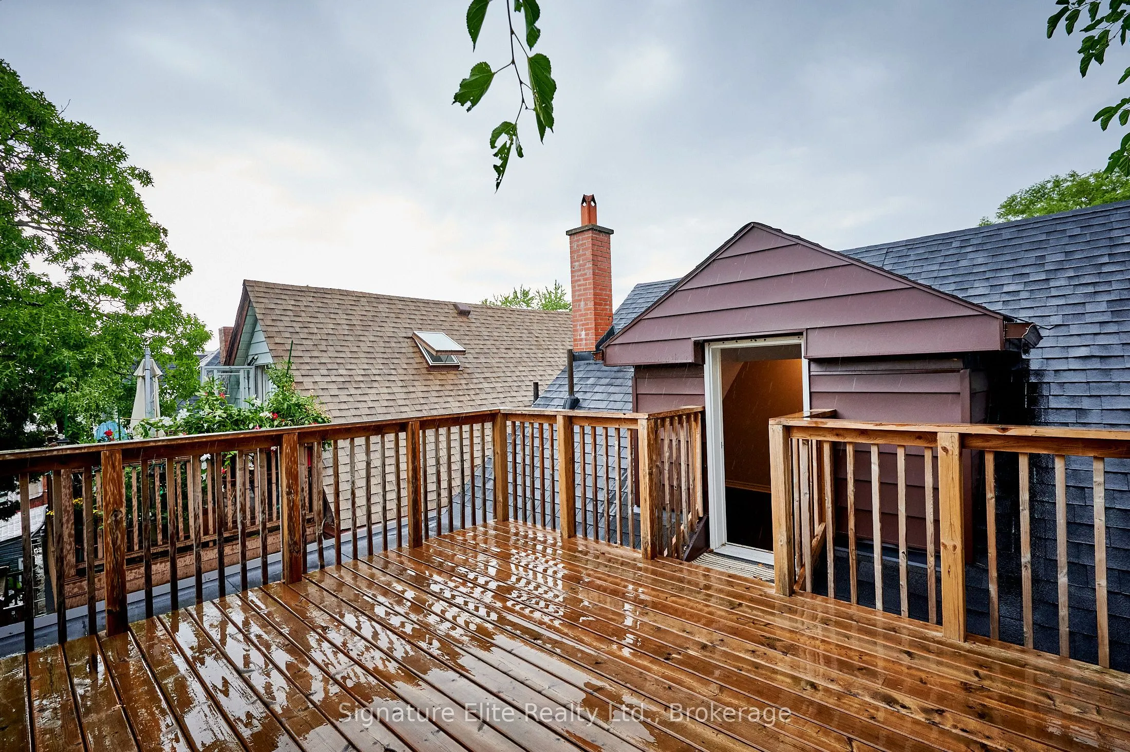 572 Runnymede Road, #2
