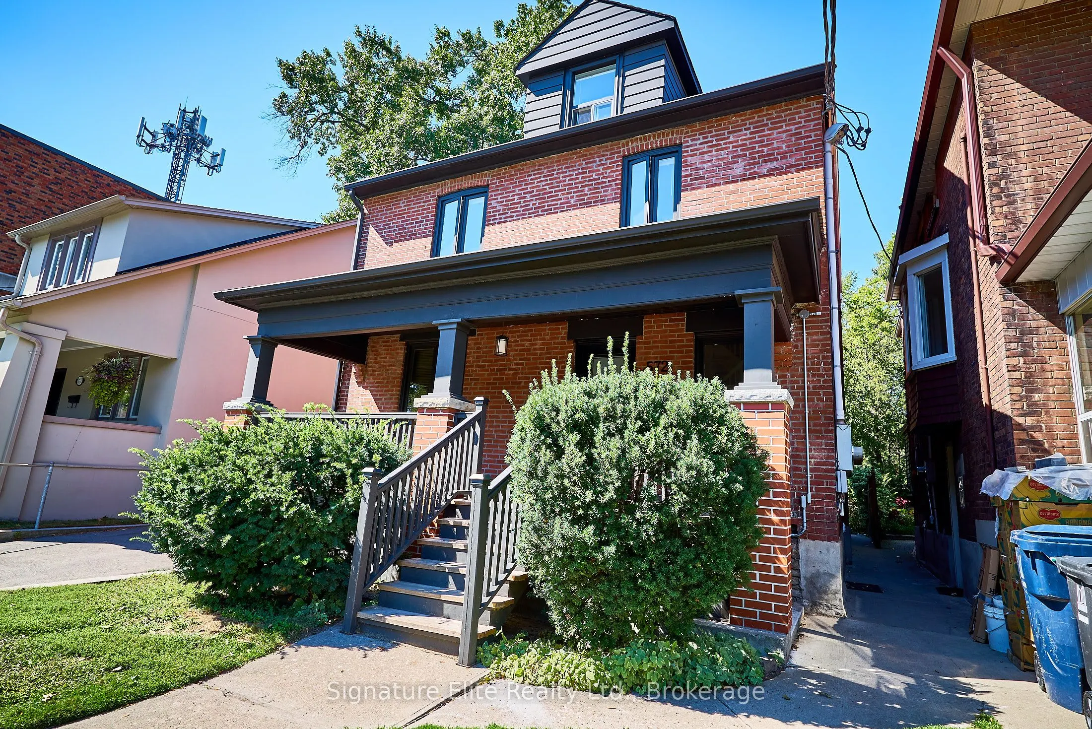 572 Runnymede Road, #2