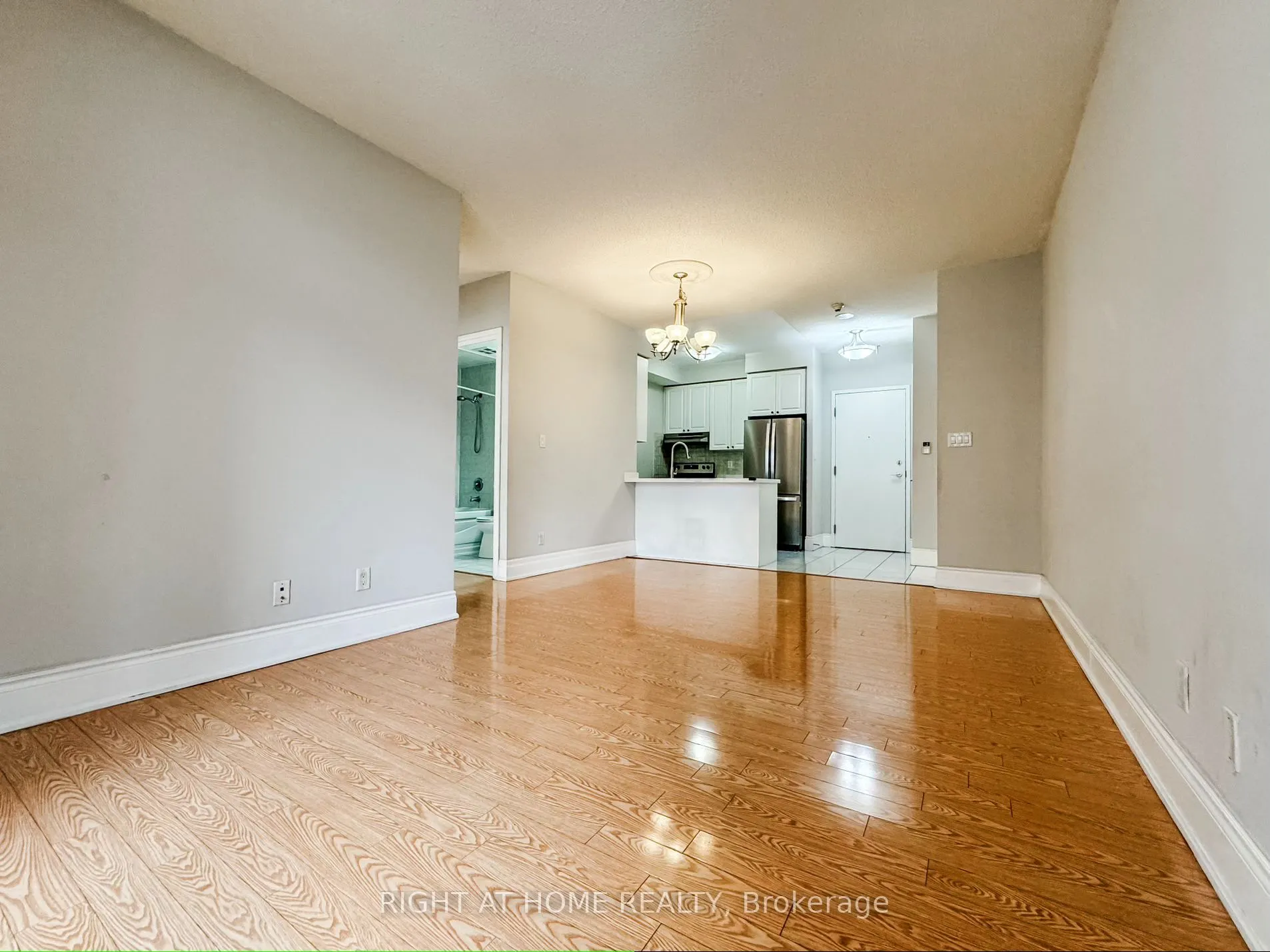 3880 Duke Of York Boulevard, #1118