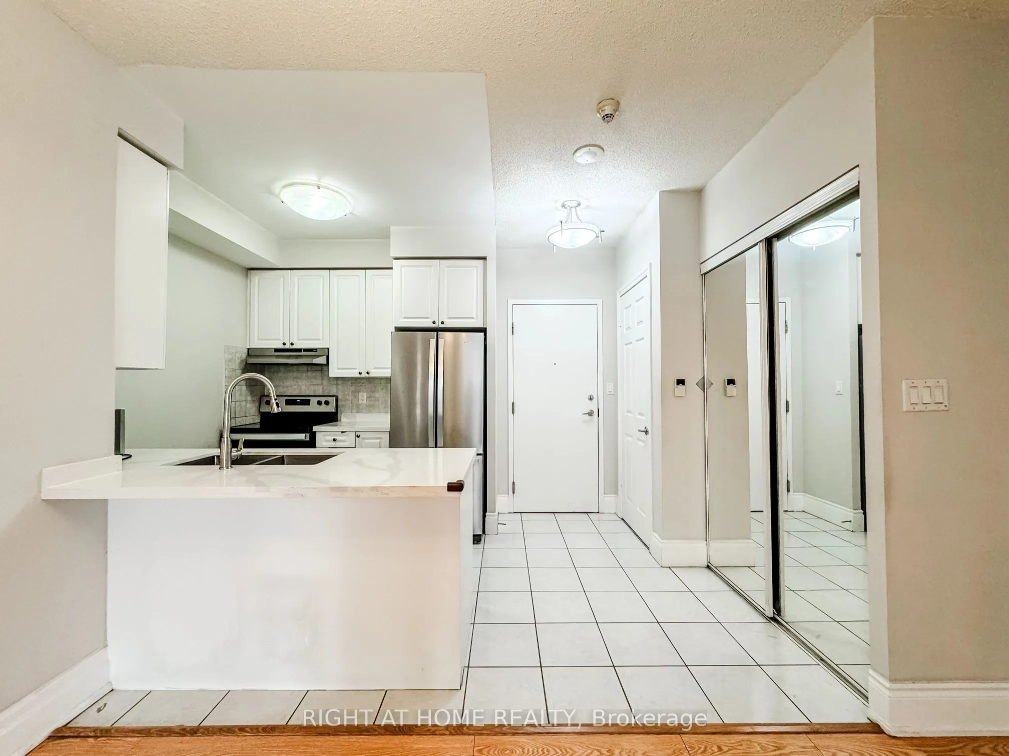 3880 Duke Of York Boulevard, #1118