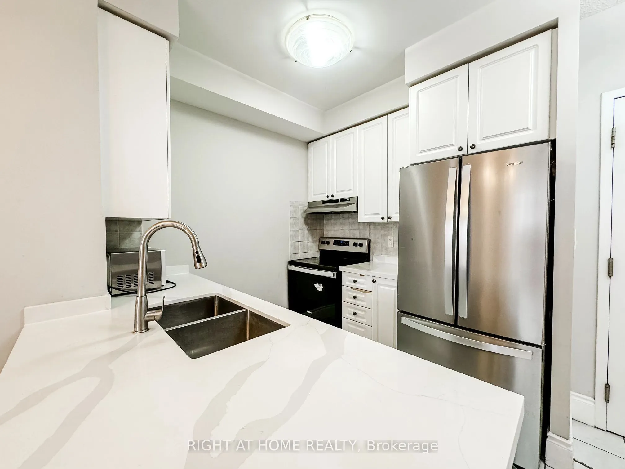 3880 Duke Of York Boulevard, #1118