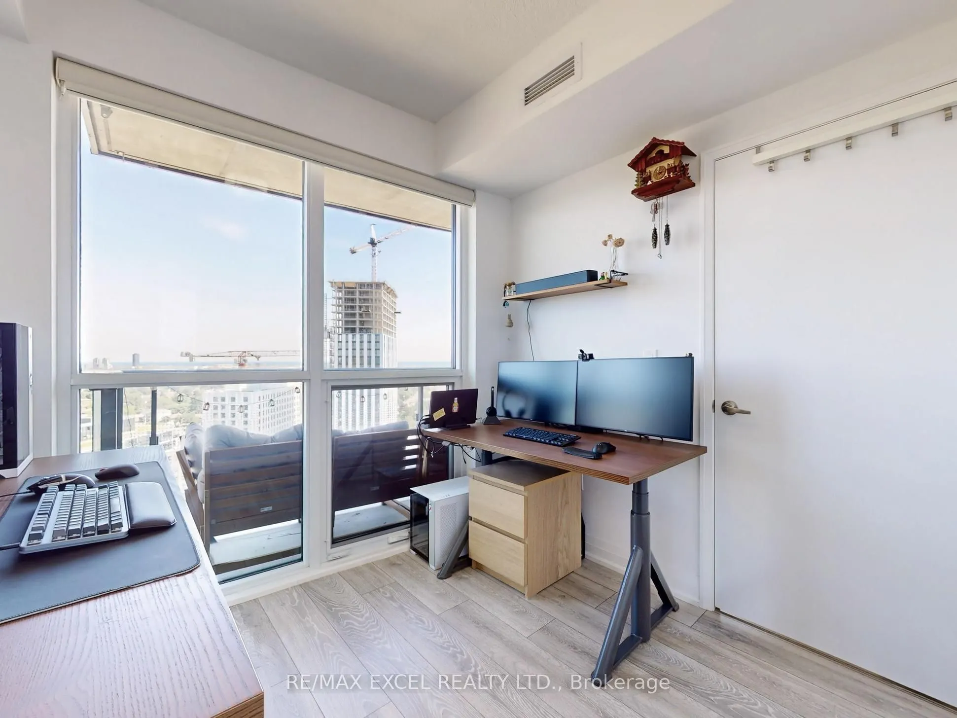 30 Gibbs Road, #1708