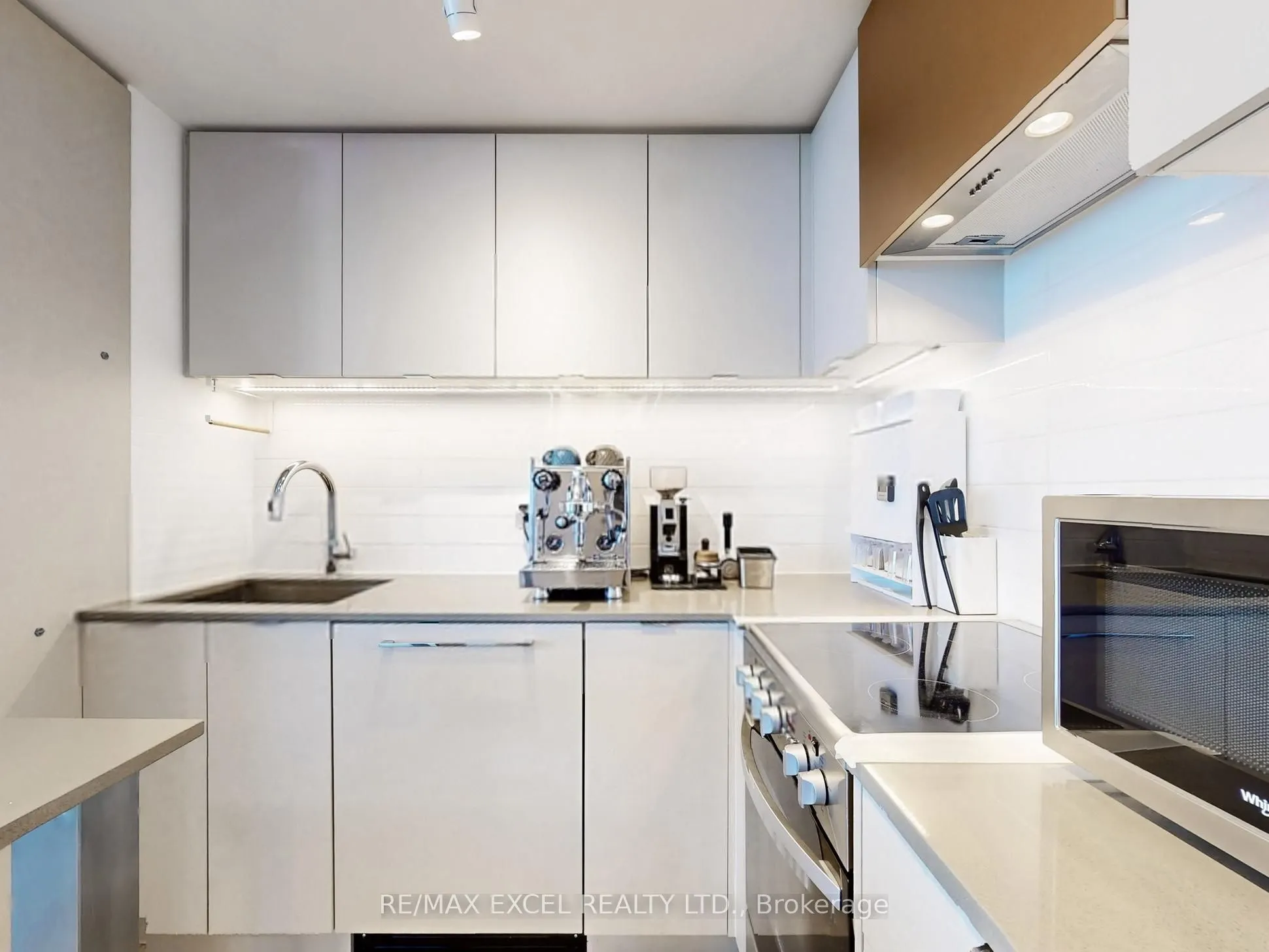 30 Gibbs Road, #1708