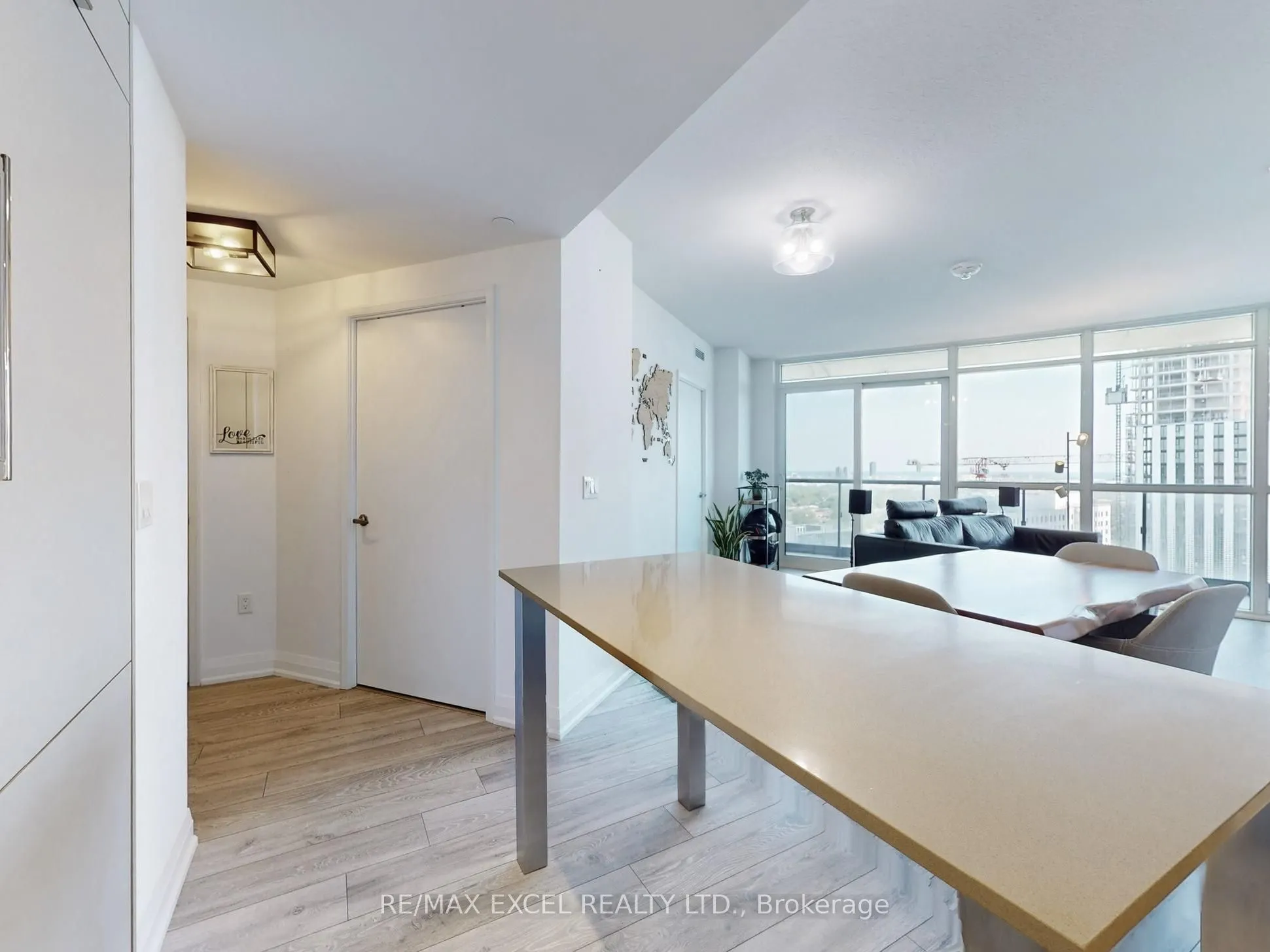 30 Gibbs Road, #1708