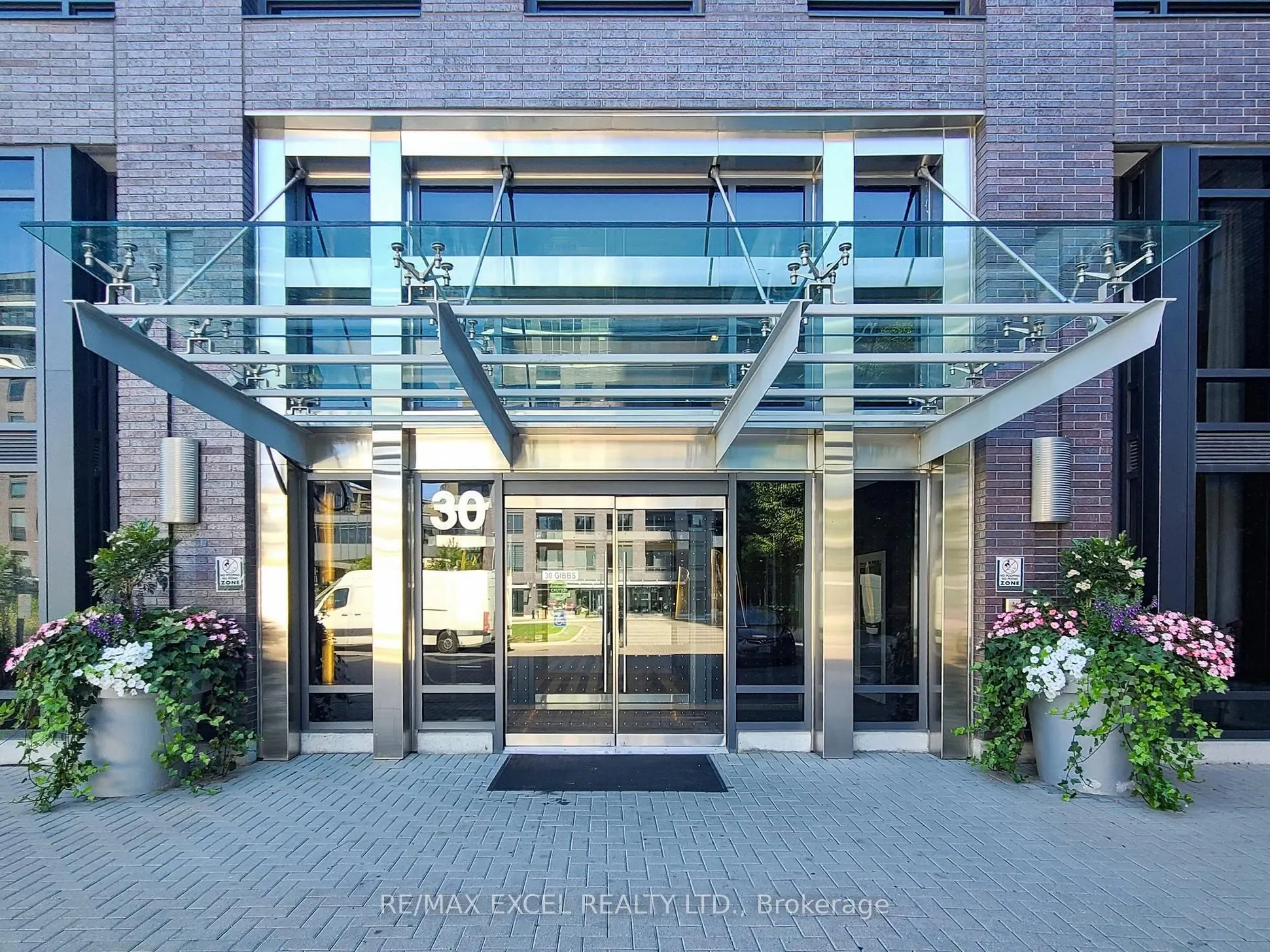 30 Gibbs Road, #1708