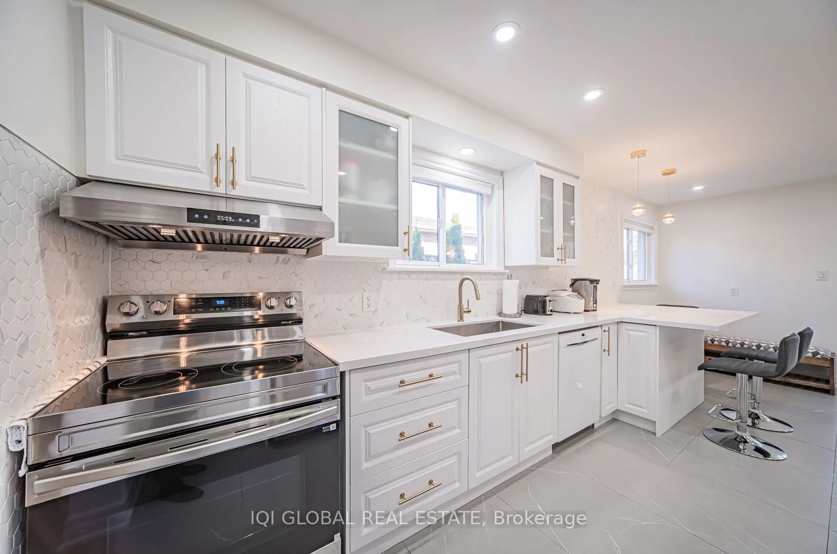 3240 Centennial Drive