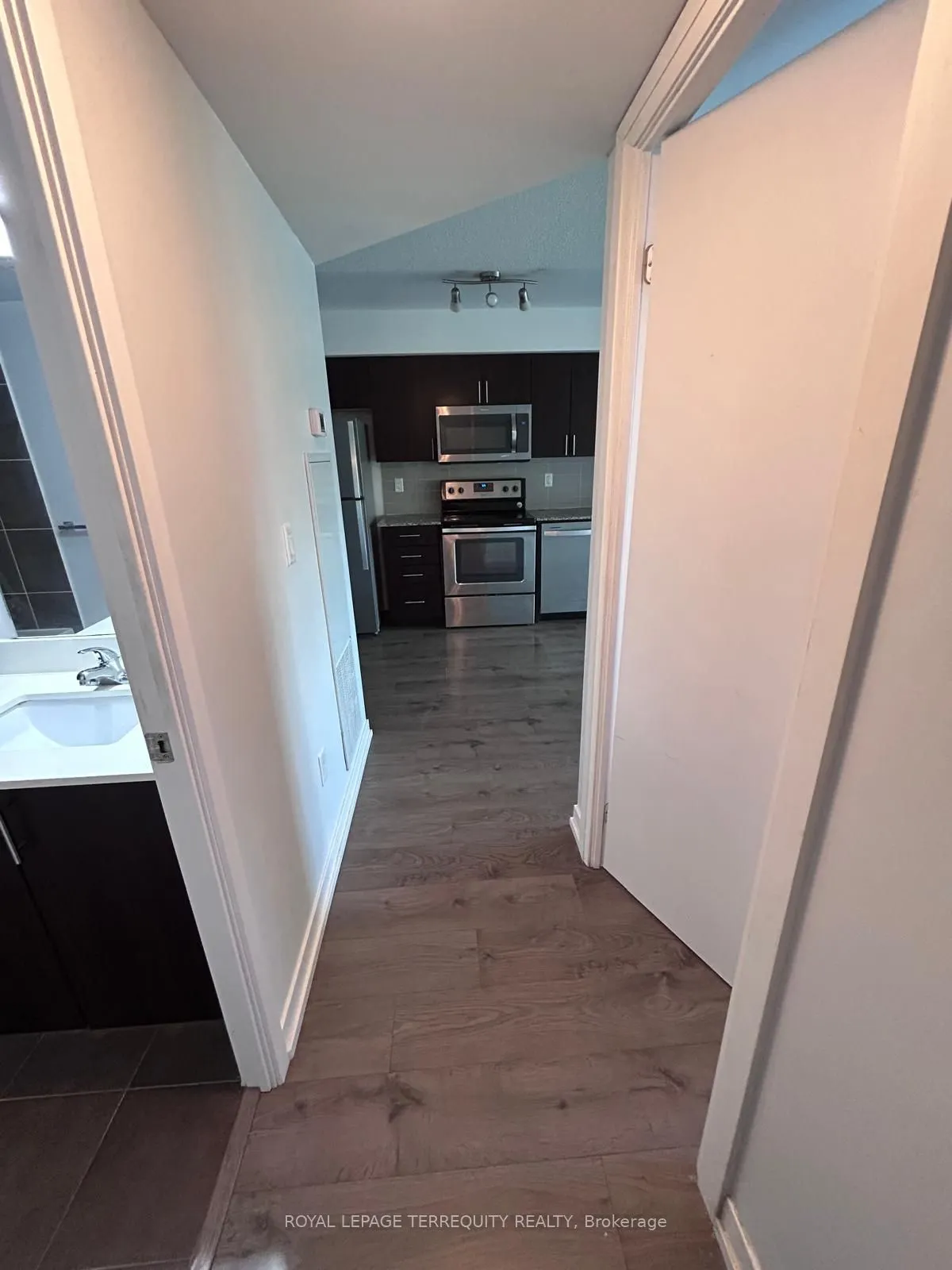 1420 Dupont Street, #1909