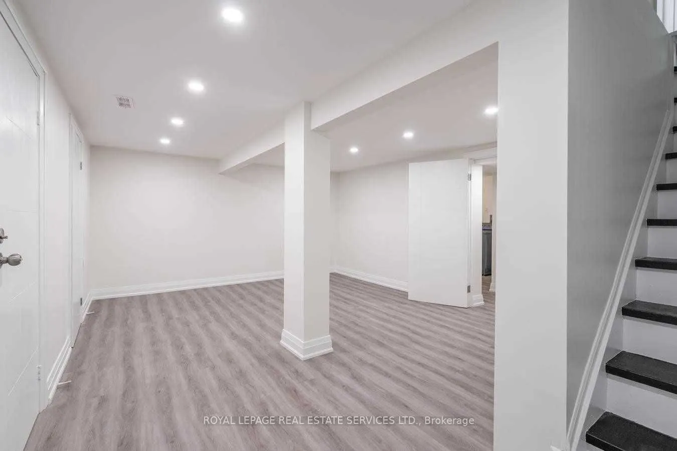 1050 Shawnmarr Road, #106