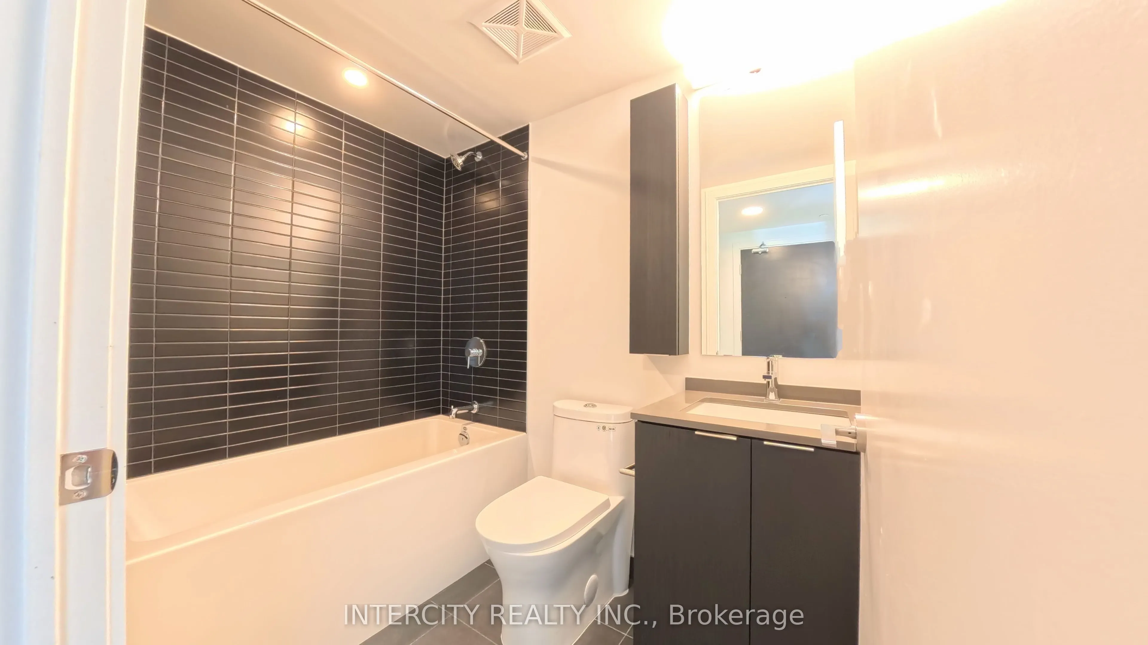 3009 Novar Road, #1108