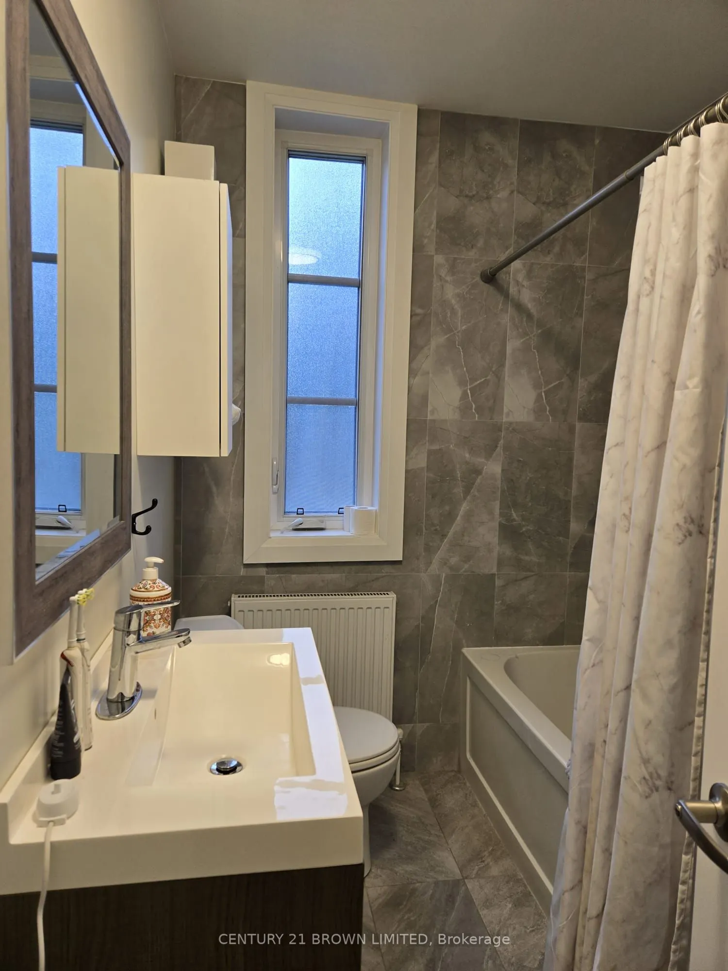2814 Bloor Street W, #2