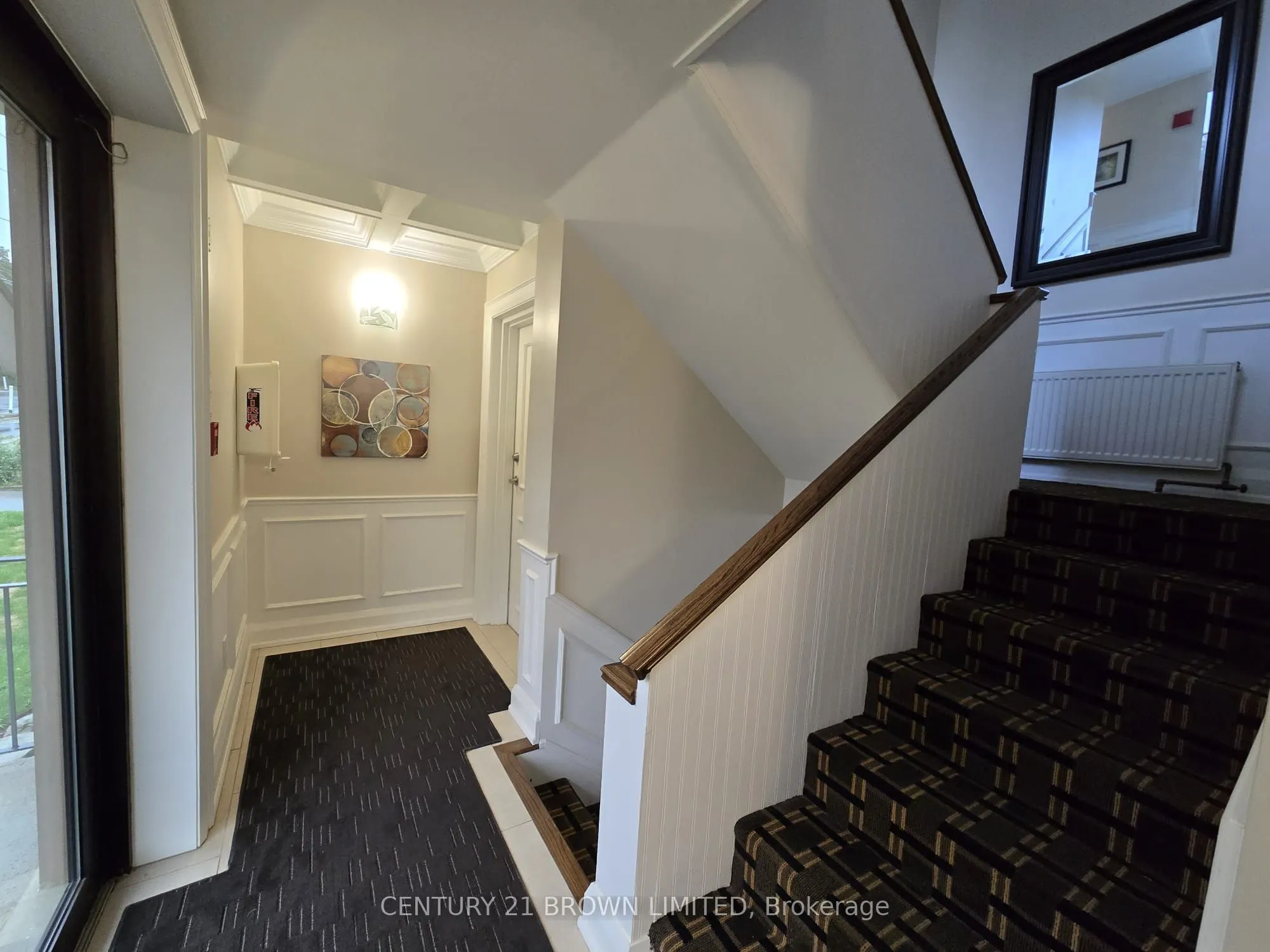 2814 Bloor Street W, #2