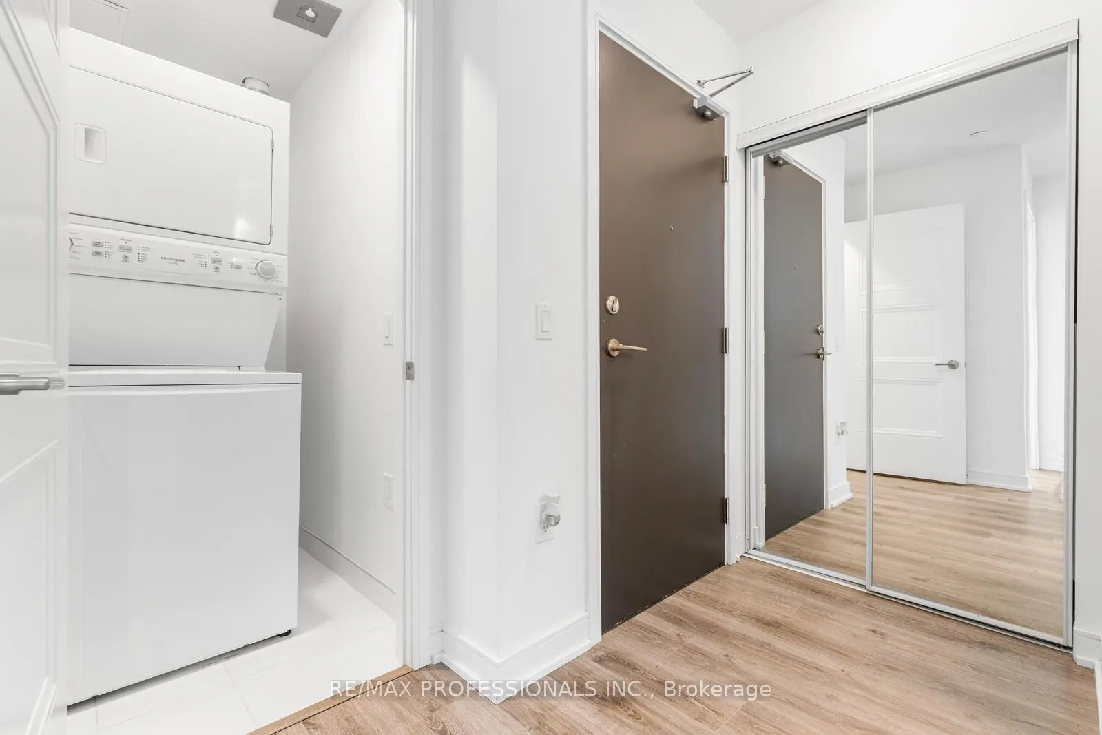 25 Neighbourhood Lane, #213