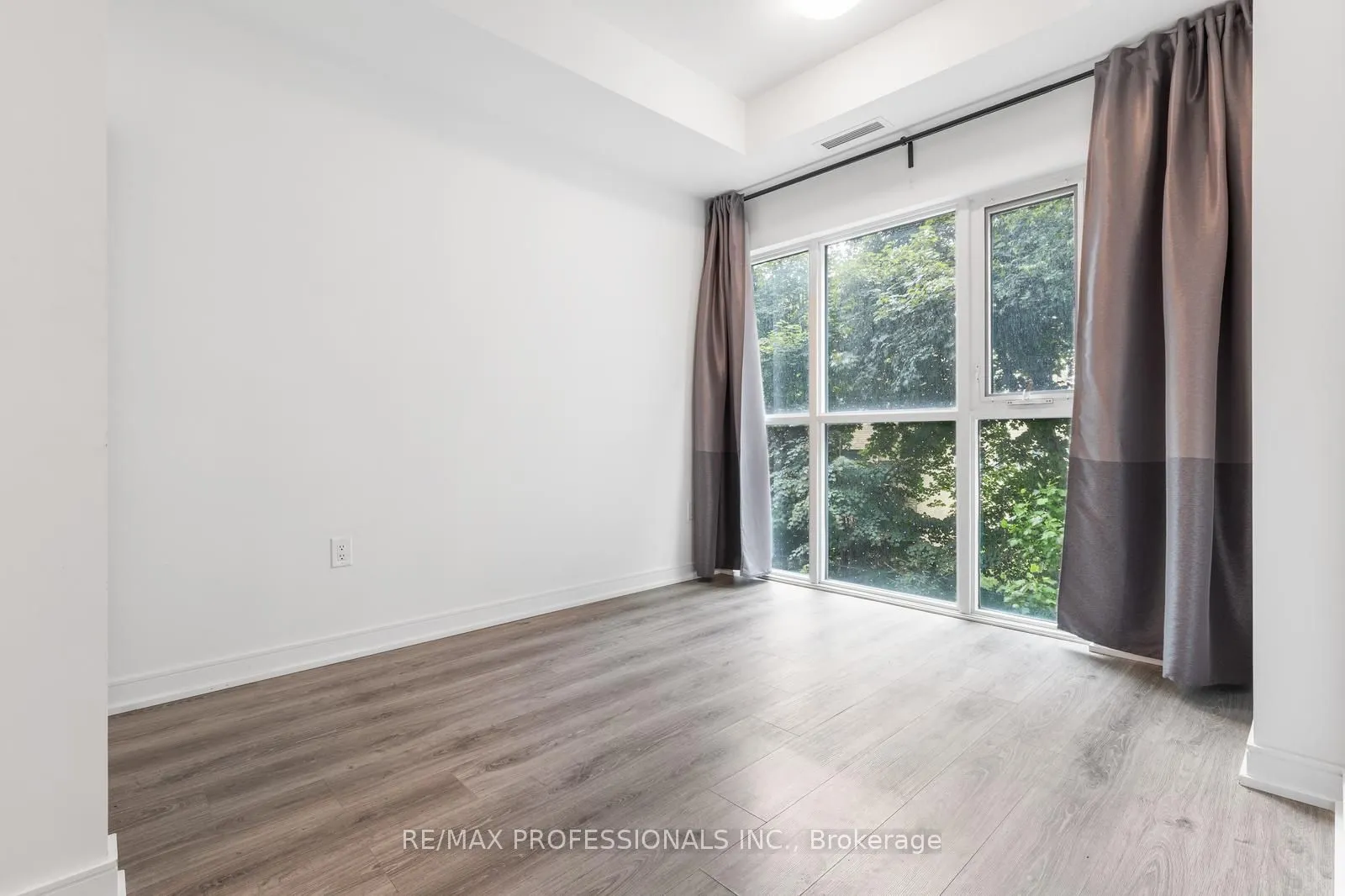 25 Neighbourhood Lane, #213